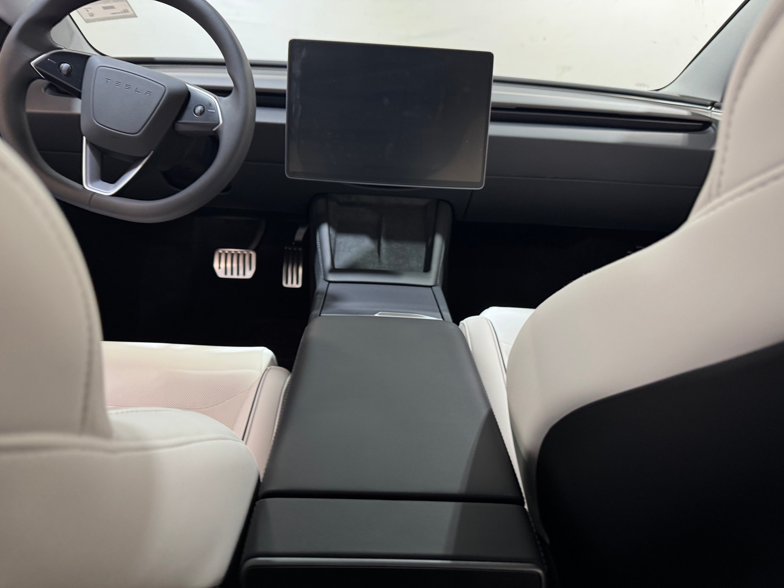 Thumbnail: 2024 Tesla Model 3 - 2