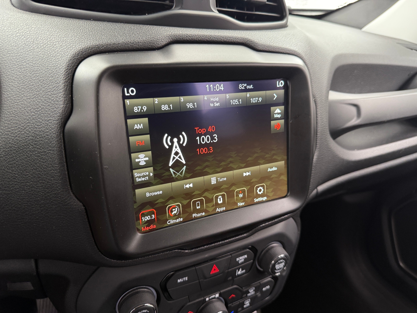 Thumbnail: 2023 Jeep Renegade - 4