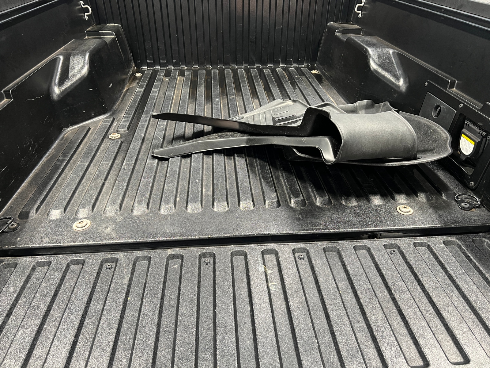 Thumbnail: 2020 Toyota Tacoma - 7