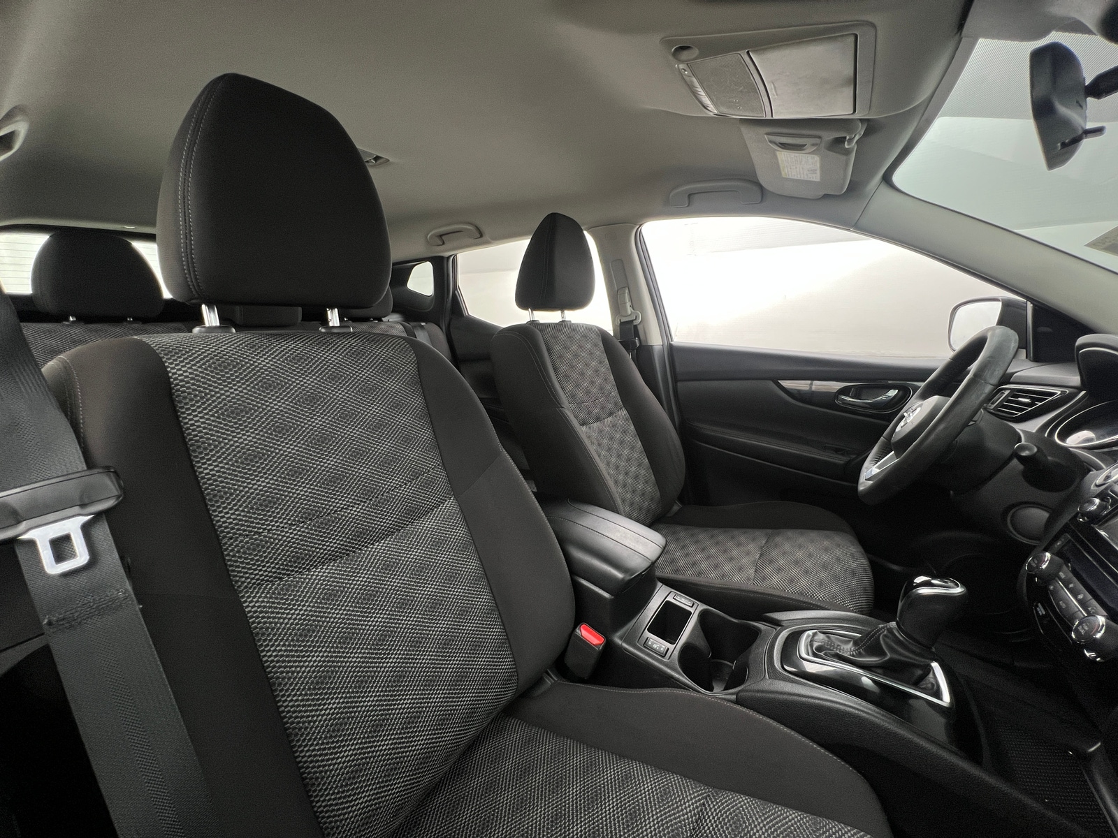 Thumbnail: 2020 Nissan Rogue Sport - 2