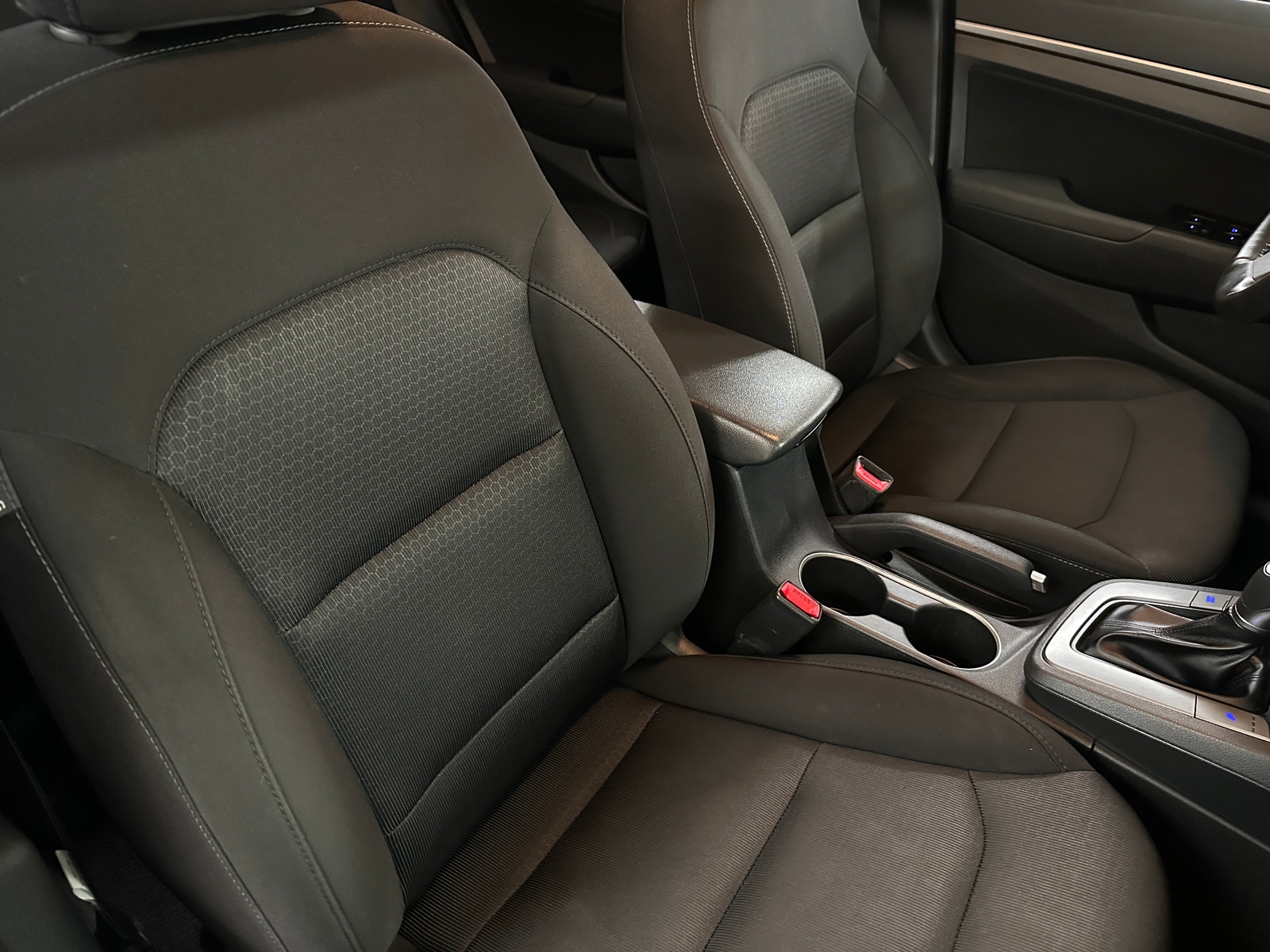 Thumbnail: 2018 Hyundai Elantra - 2