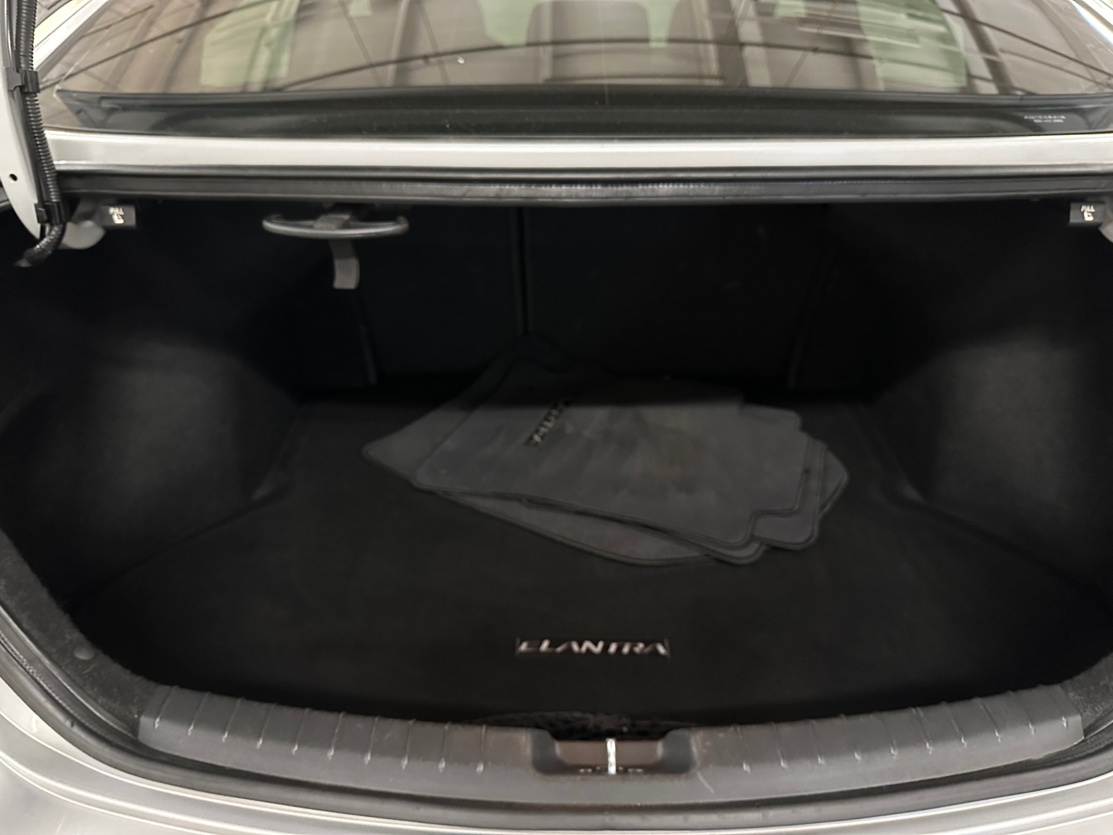 Thumbnail: 2018 Hyundai Elantra - 7