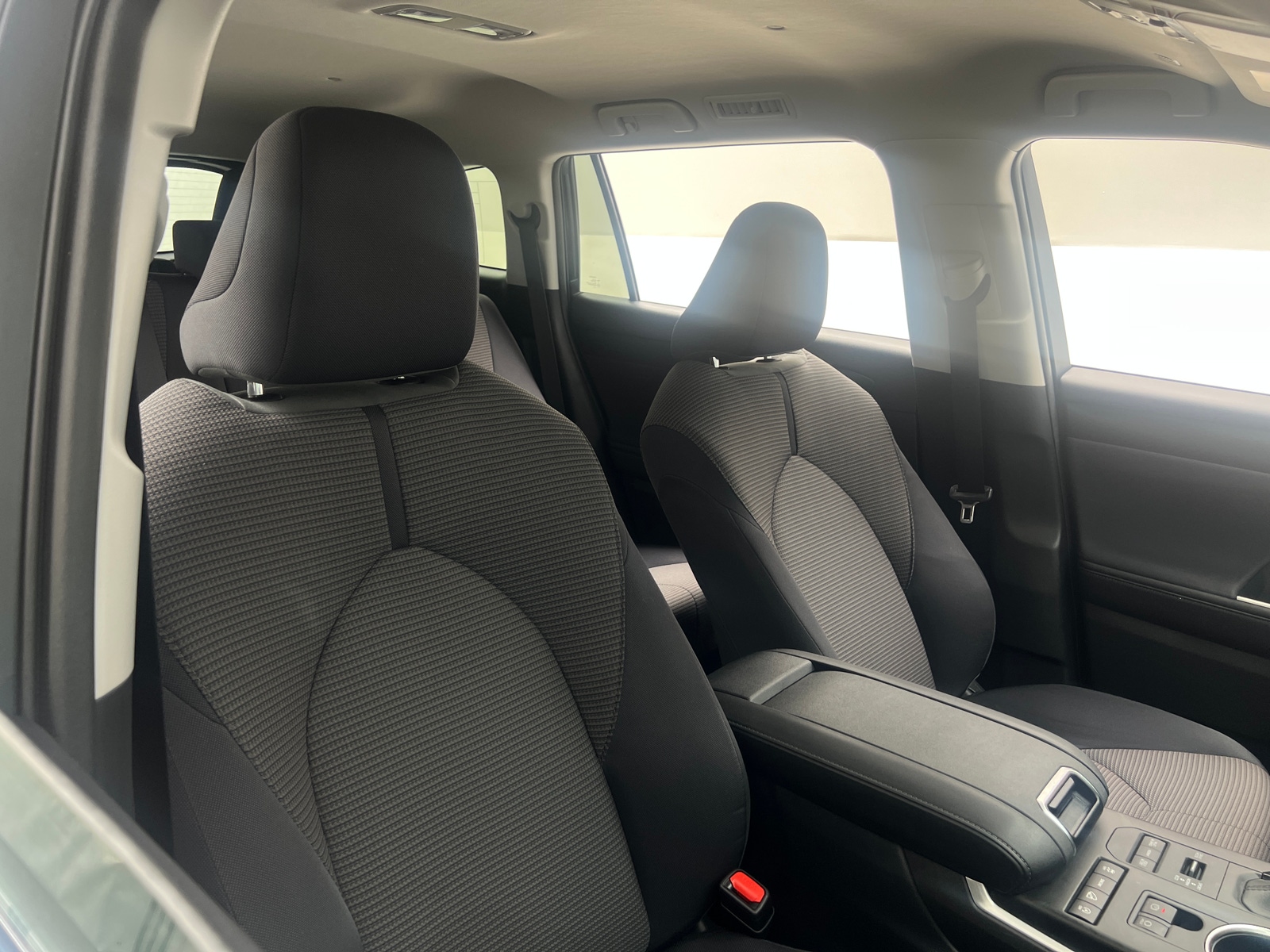Thumbnail: 2020 Toyota Highlander - 2