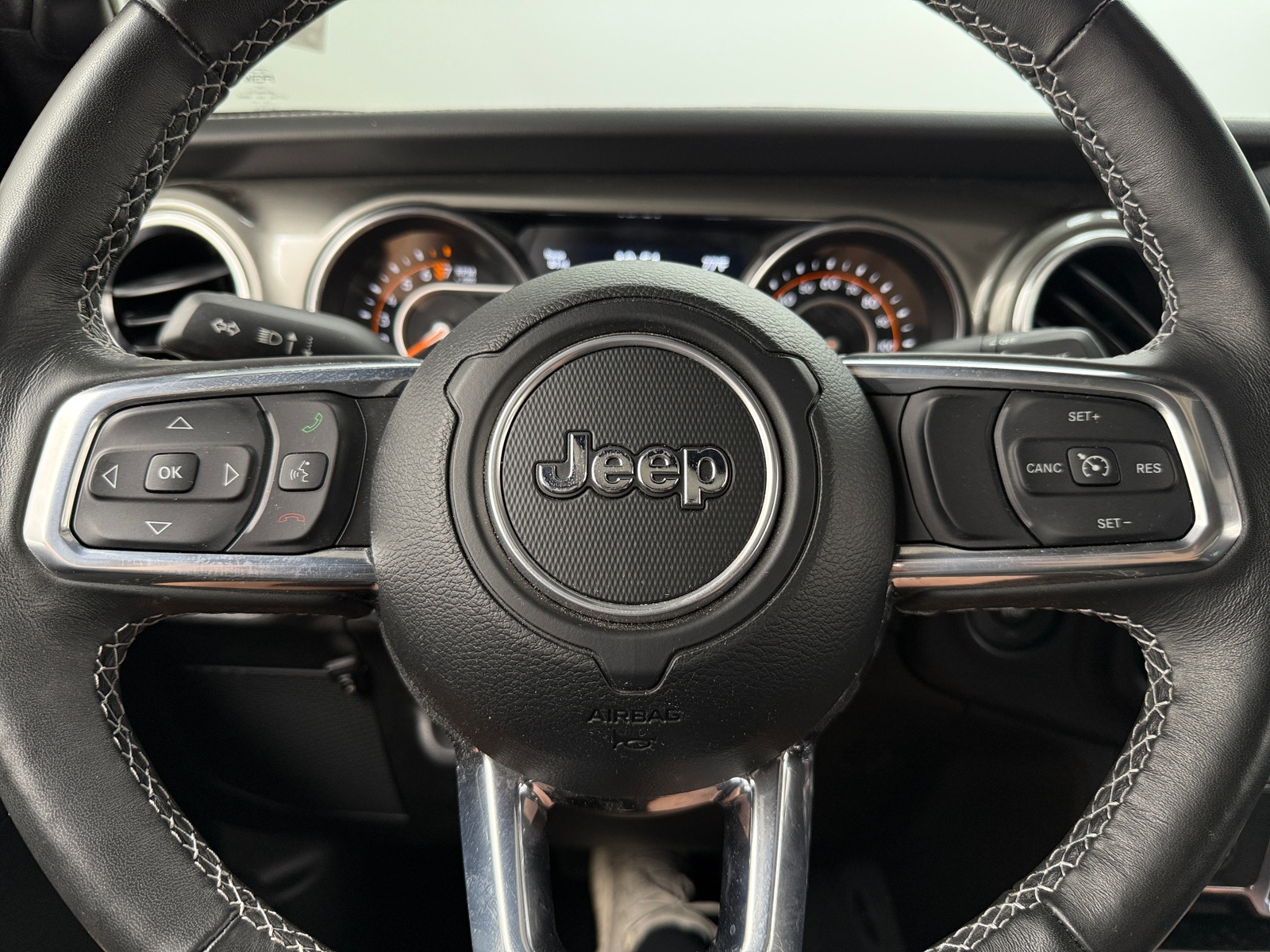 Thumbnail: 2023 Jeep Gladiator - 5