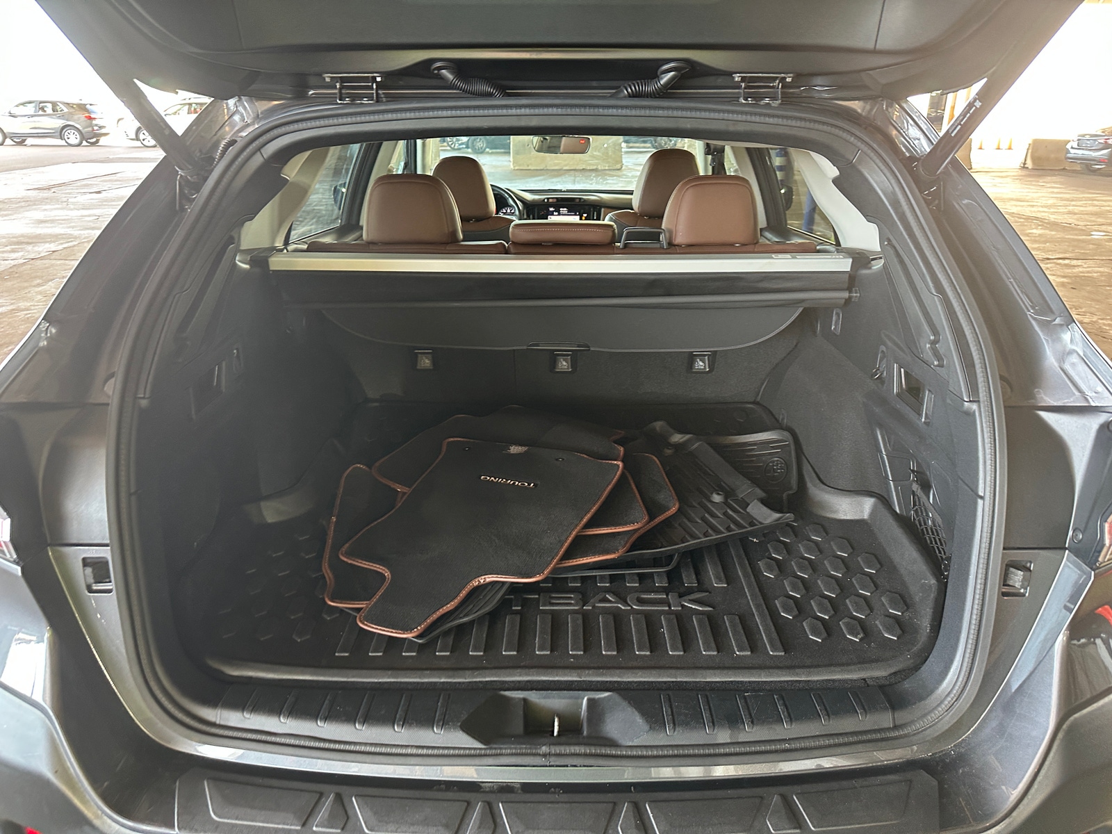 Thumbnail: 2020 Subaru Outback - 6