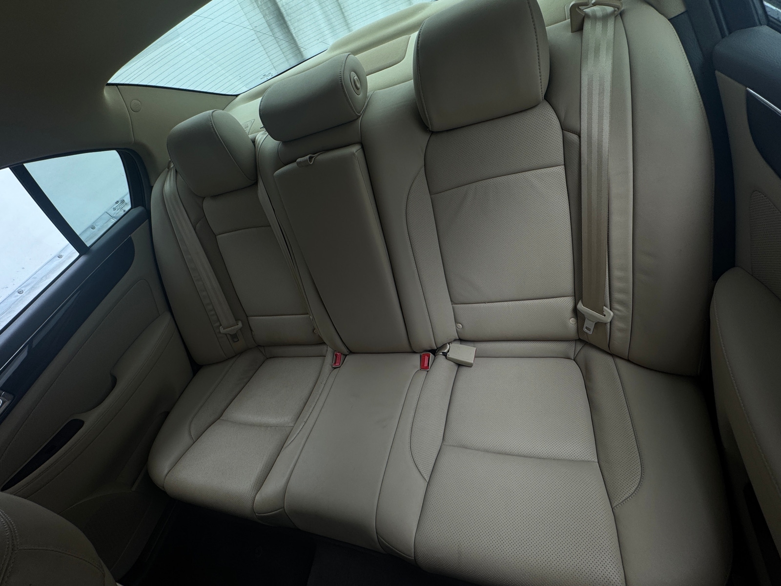 Thumbnail: 2011 Hyundai Genesis - 5