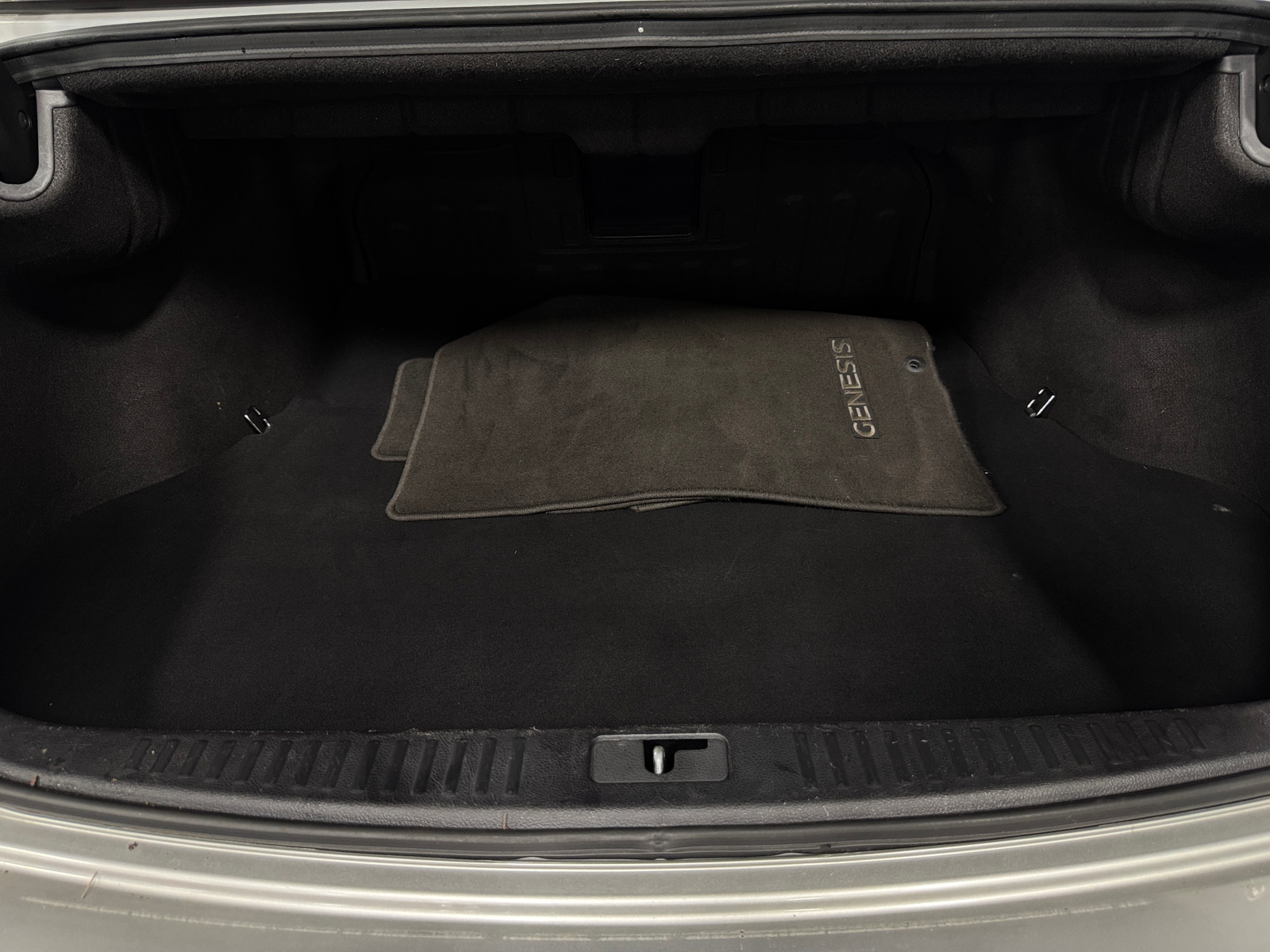 Thumbnail: 2011 Hyundai Genesis - 6