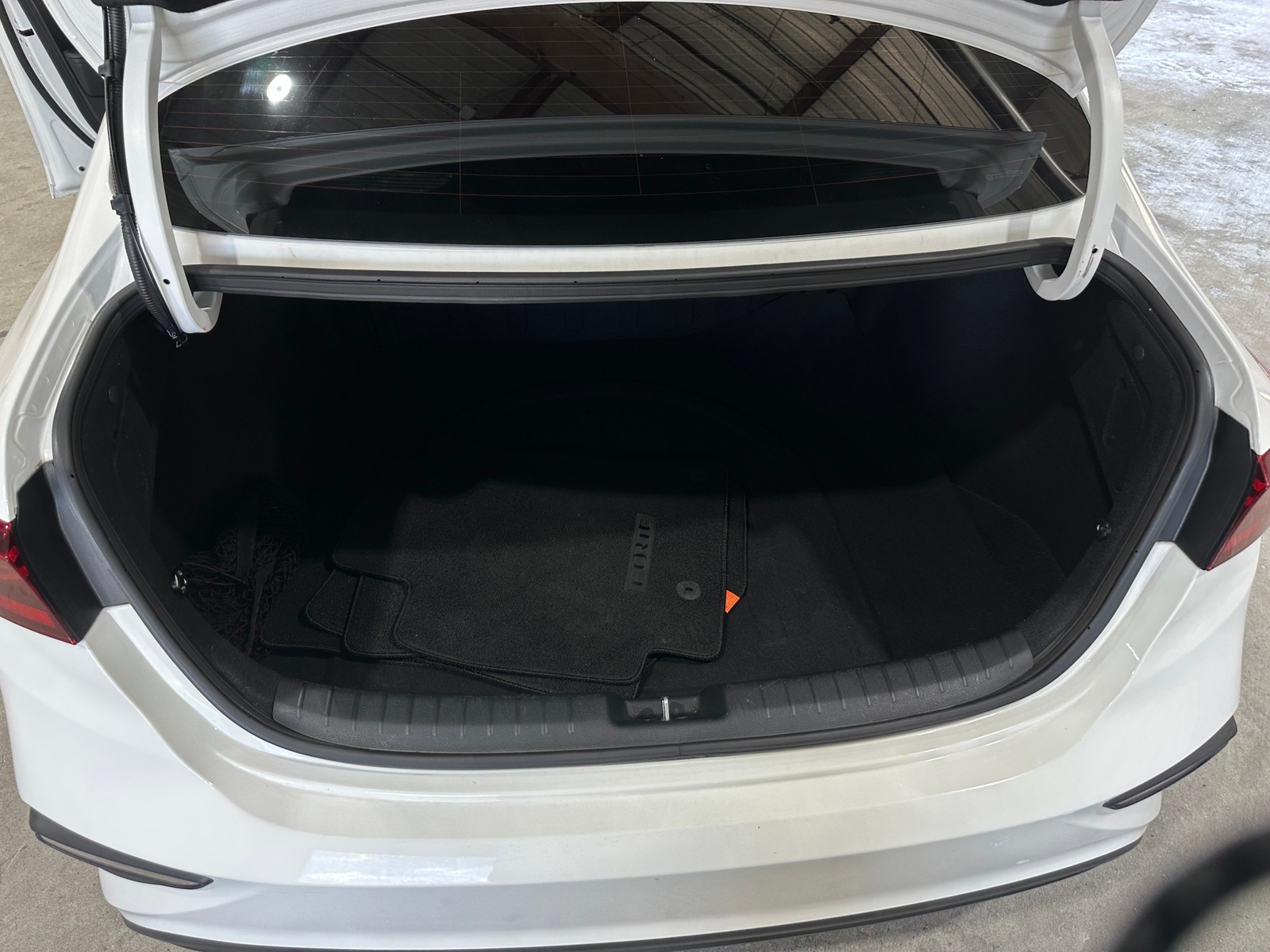 Thumbnail: 2020 Kia Forte - 7
