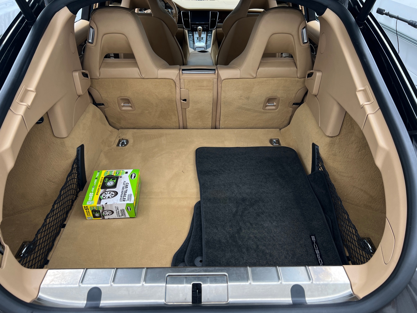 Thumbnail: 2010 Porsche Panamera - 6