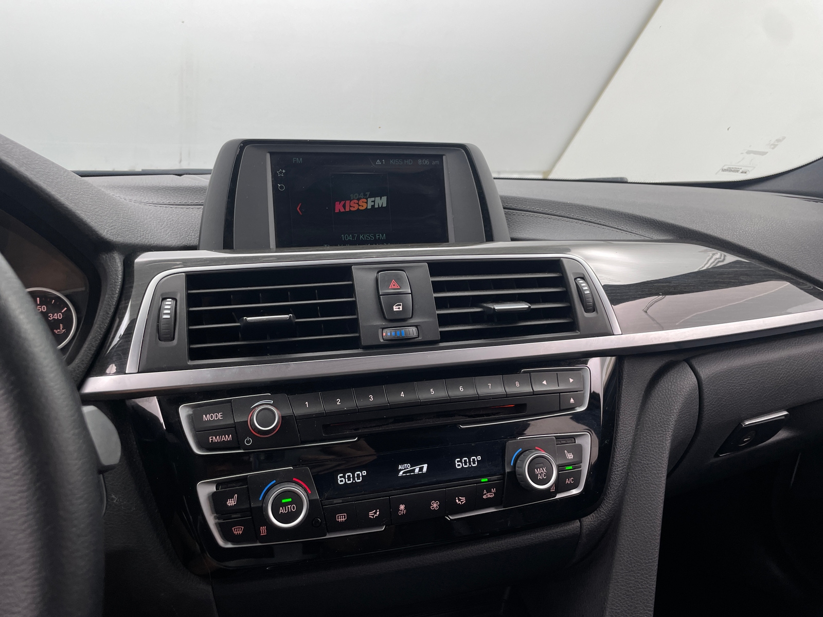 Thumbnail: 2018 BMW 3 Series - 3