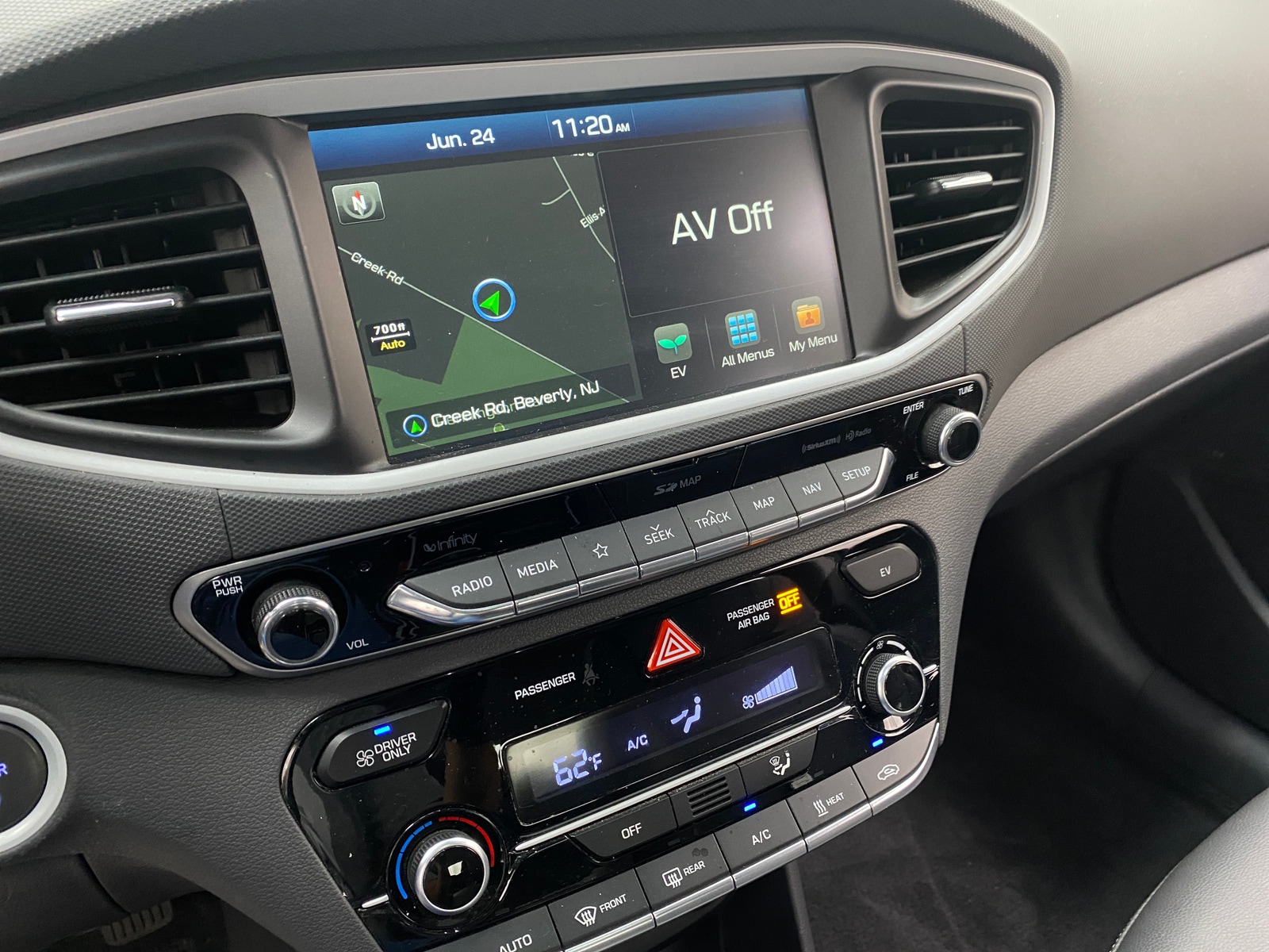 Thumbnail: 2019 Hyundai Ioniq - 3