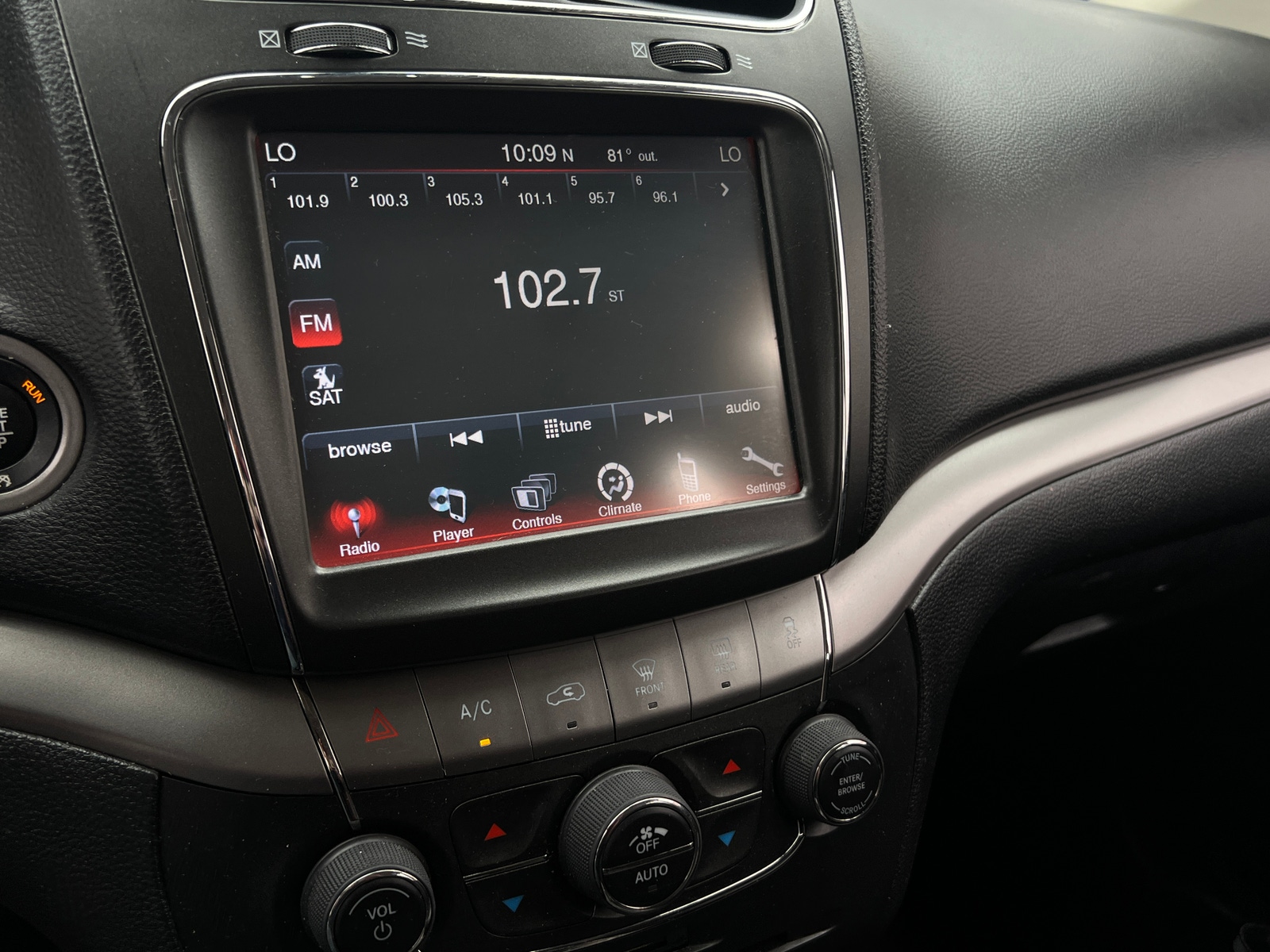 Thumbnail: 2019 Dodge Journey - 3