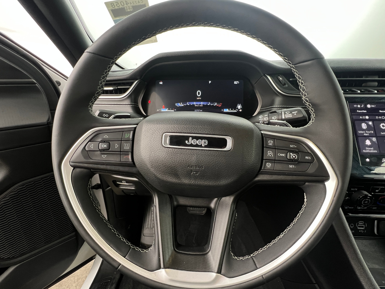 Thumbnail: 2024 Jeep Grand Cherokee - 5