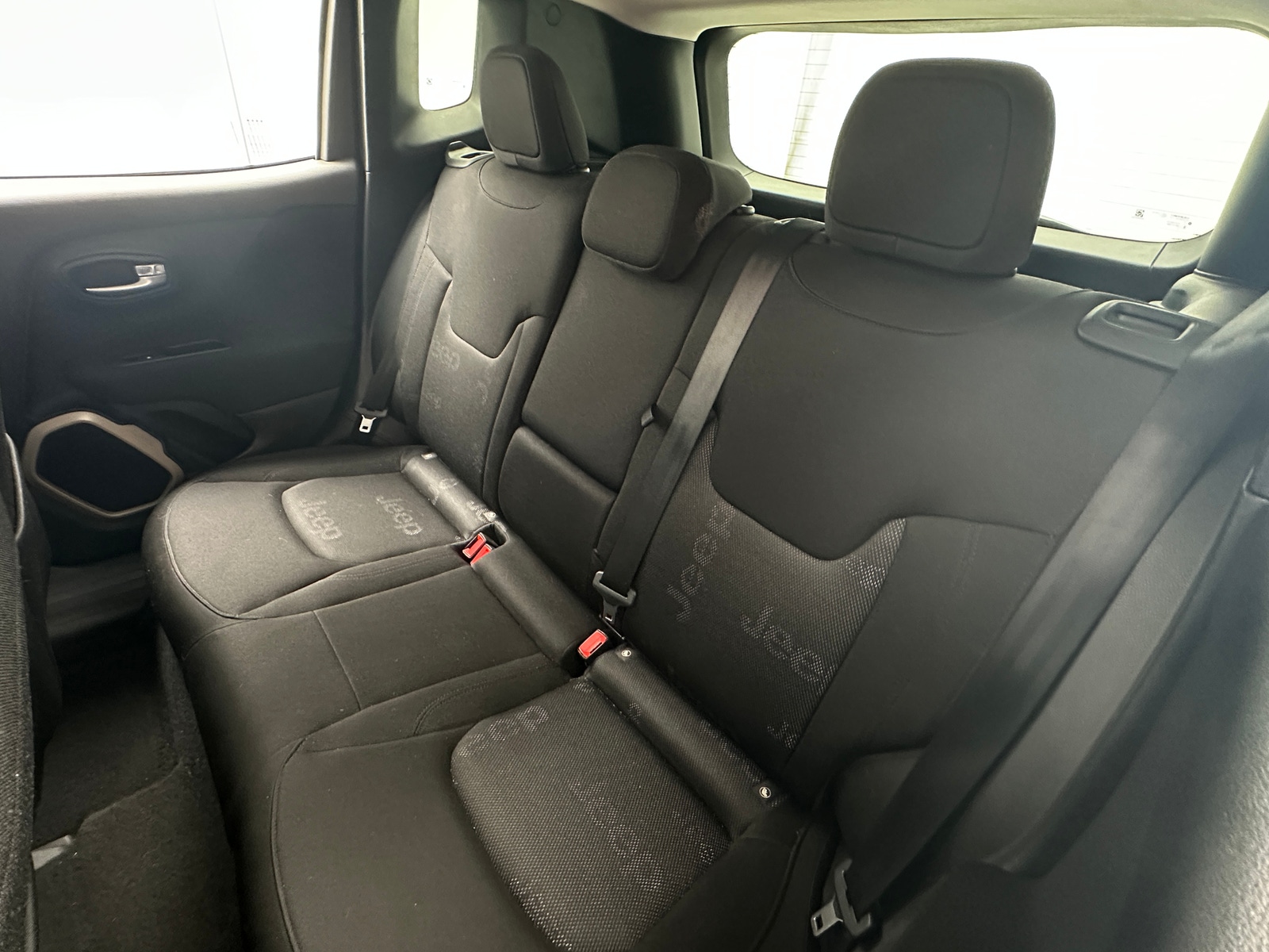 Thumbnail: 2017 Jeep Renegade - 6