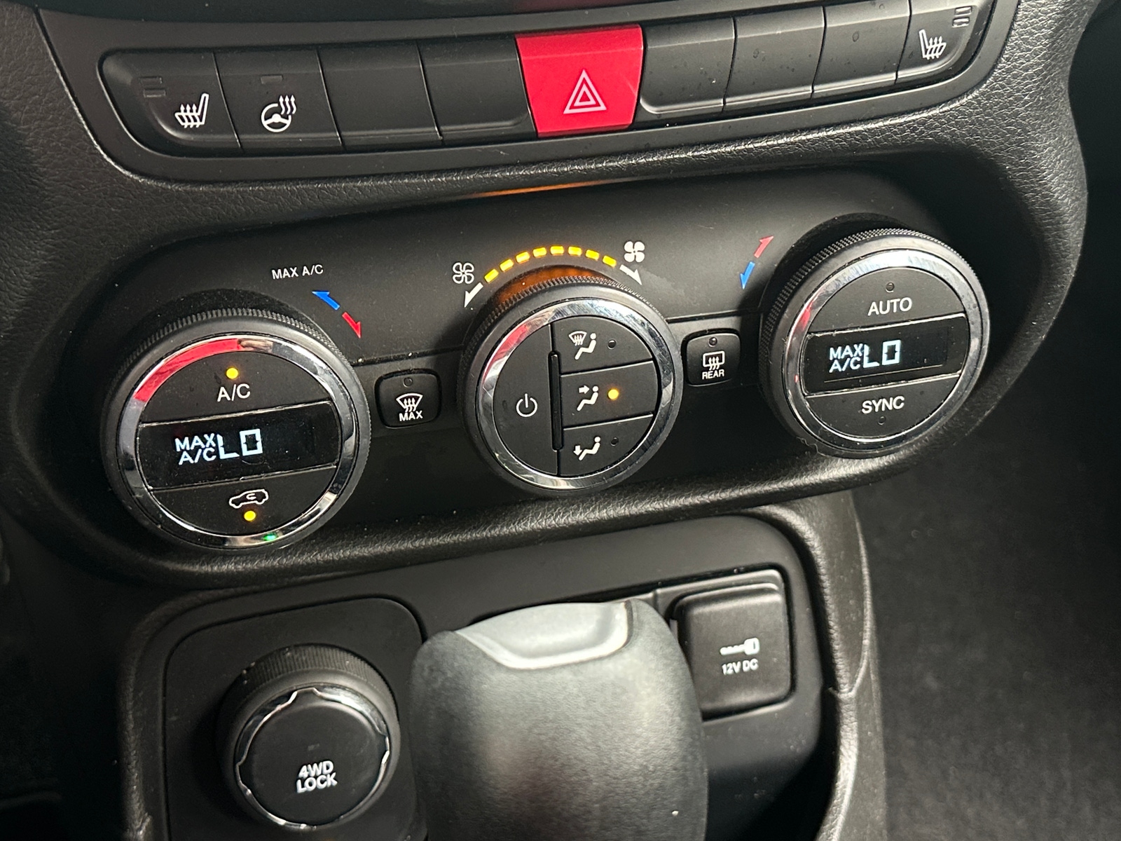 Thumbnail: 2017 Jeep Renegade - 4