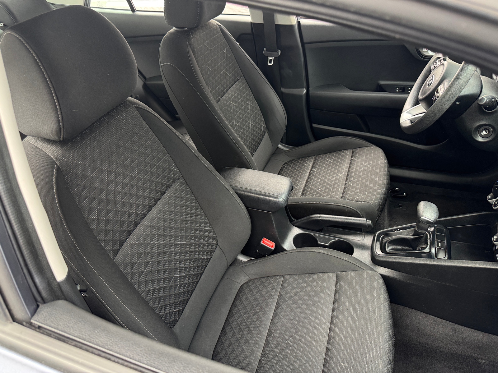 Thumbnail: 2020 Kia Rio - 2