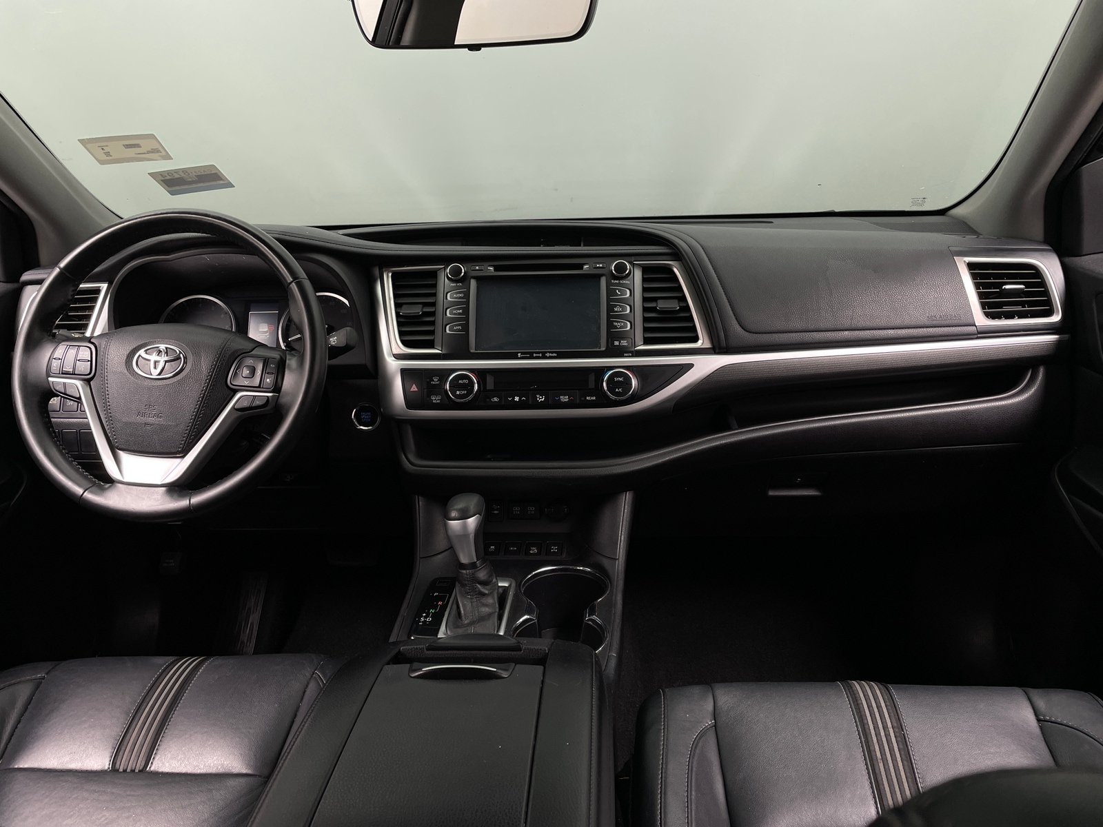 Thumbnail: 2018 Toyota Highlander - 2