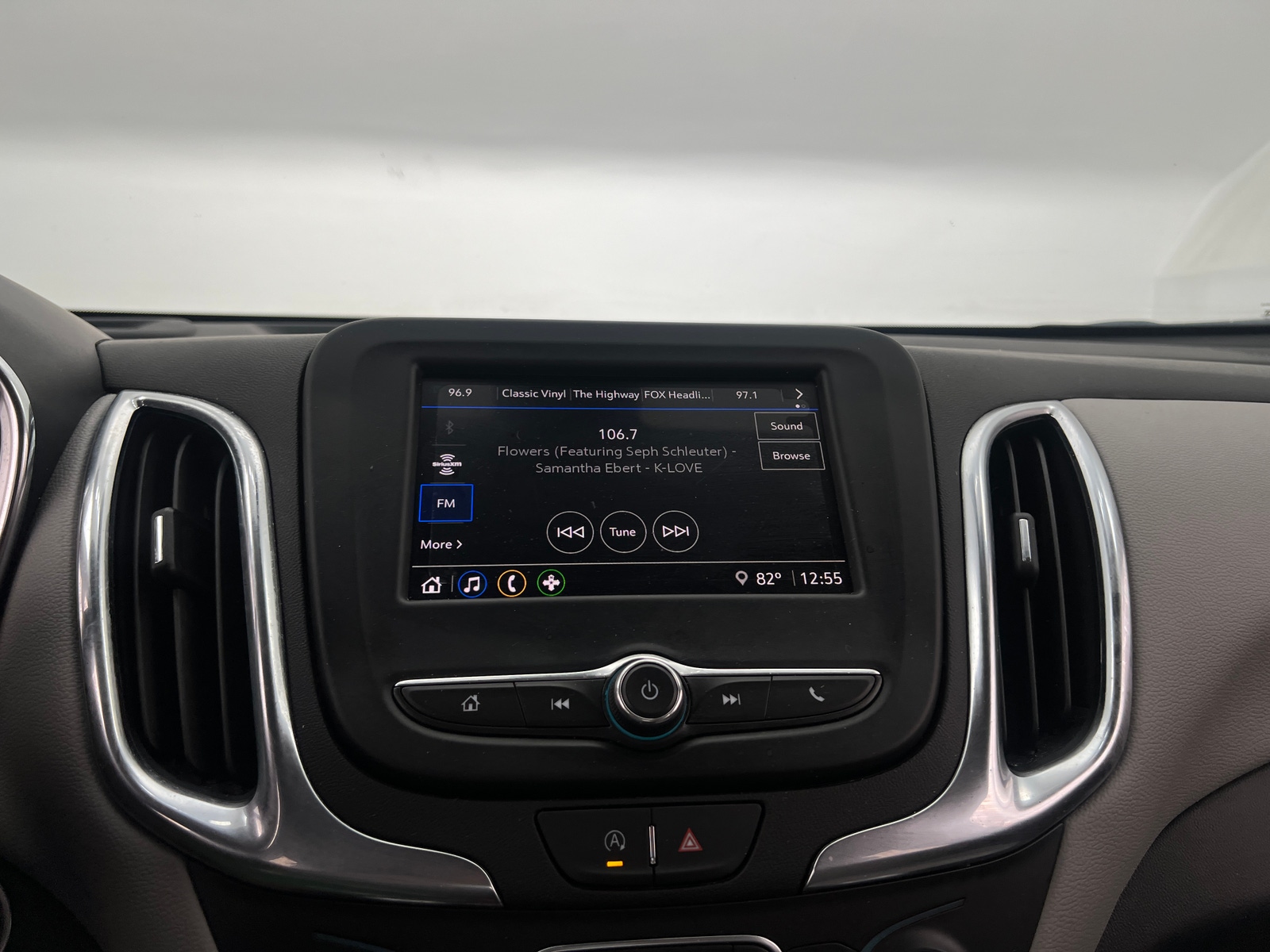 Thumbnail: 2023 Chevrolet Equinox - 4