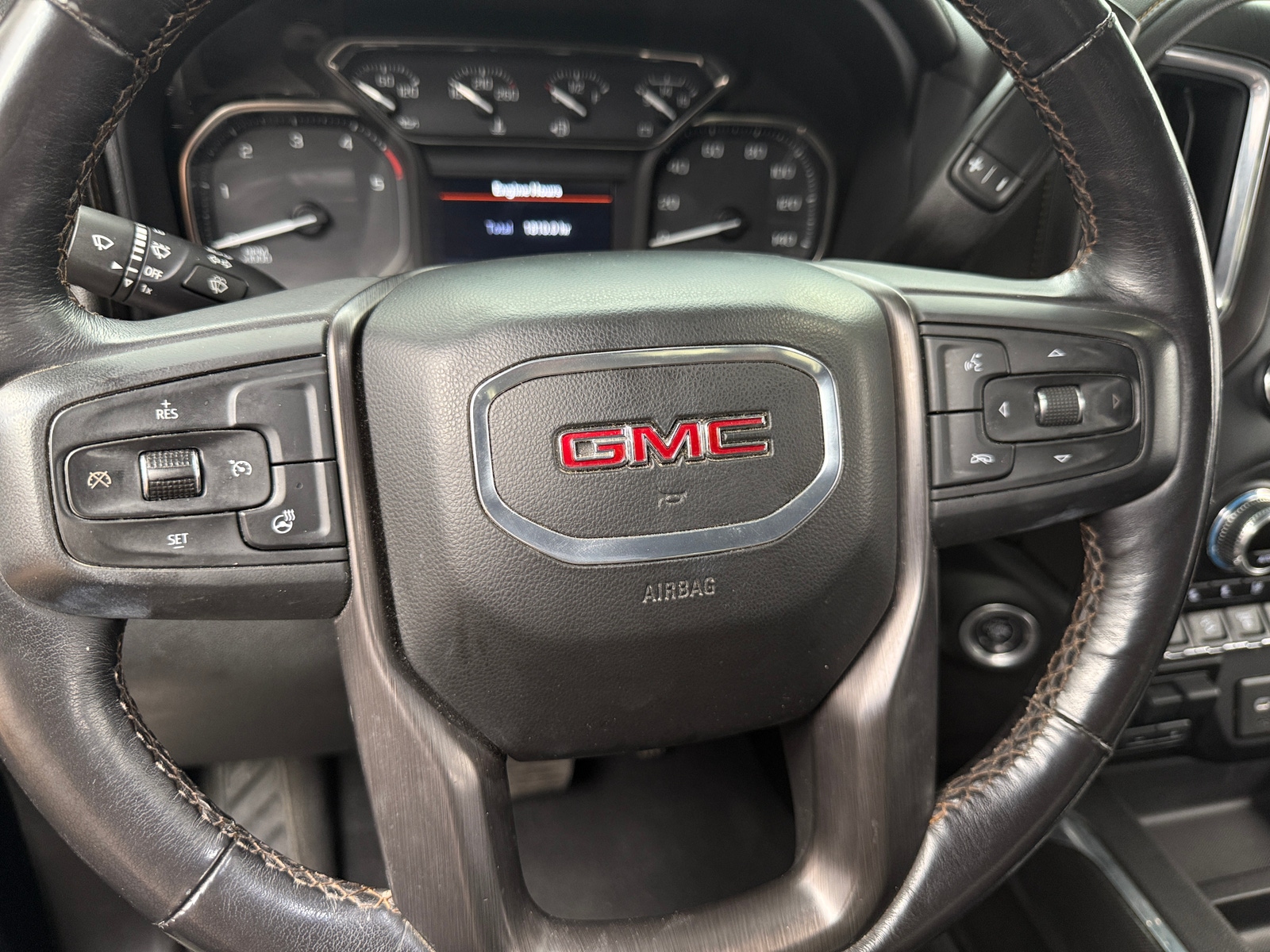 Thumbnail: 2022 GMC Sierra 3500 - 4