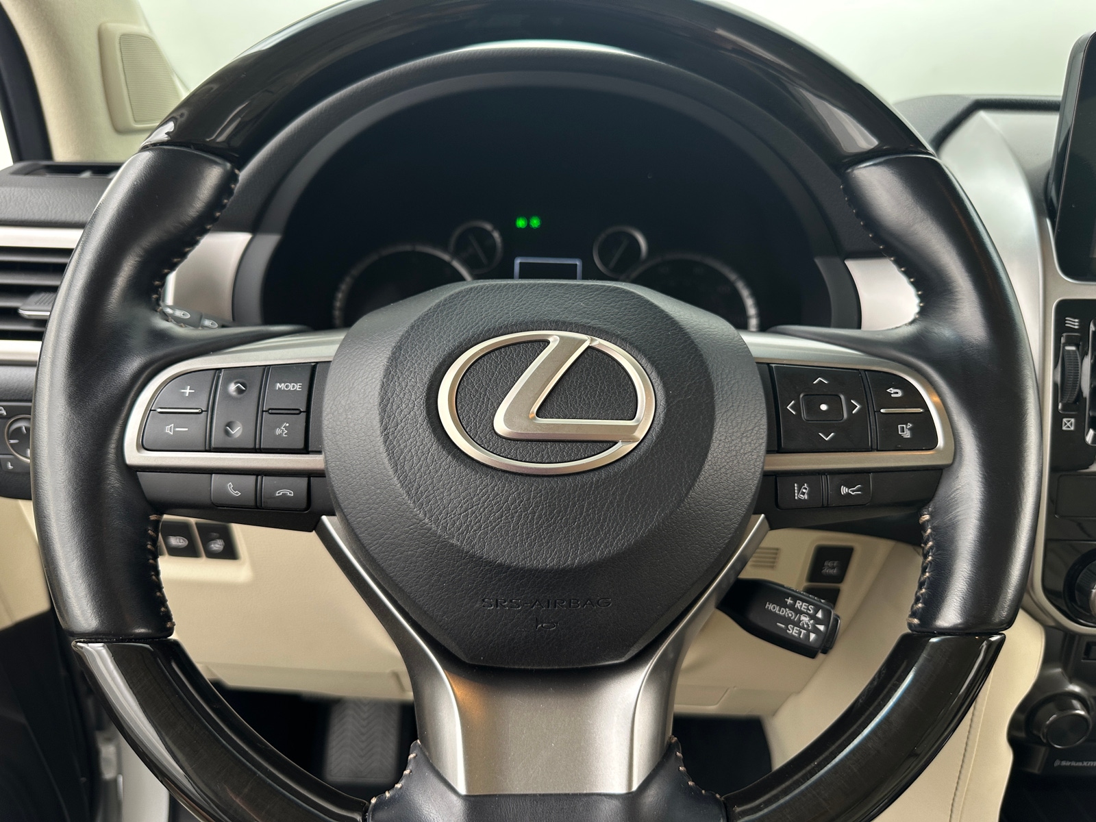 Thumbnail: 2022 Lexus GX - 4
