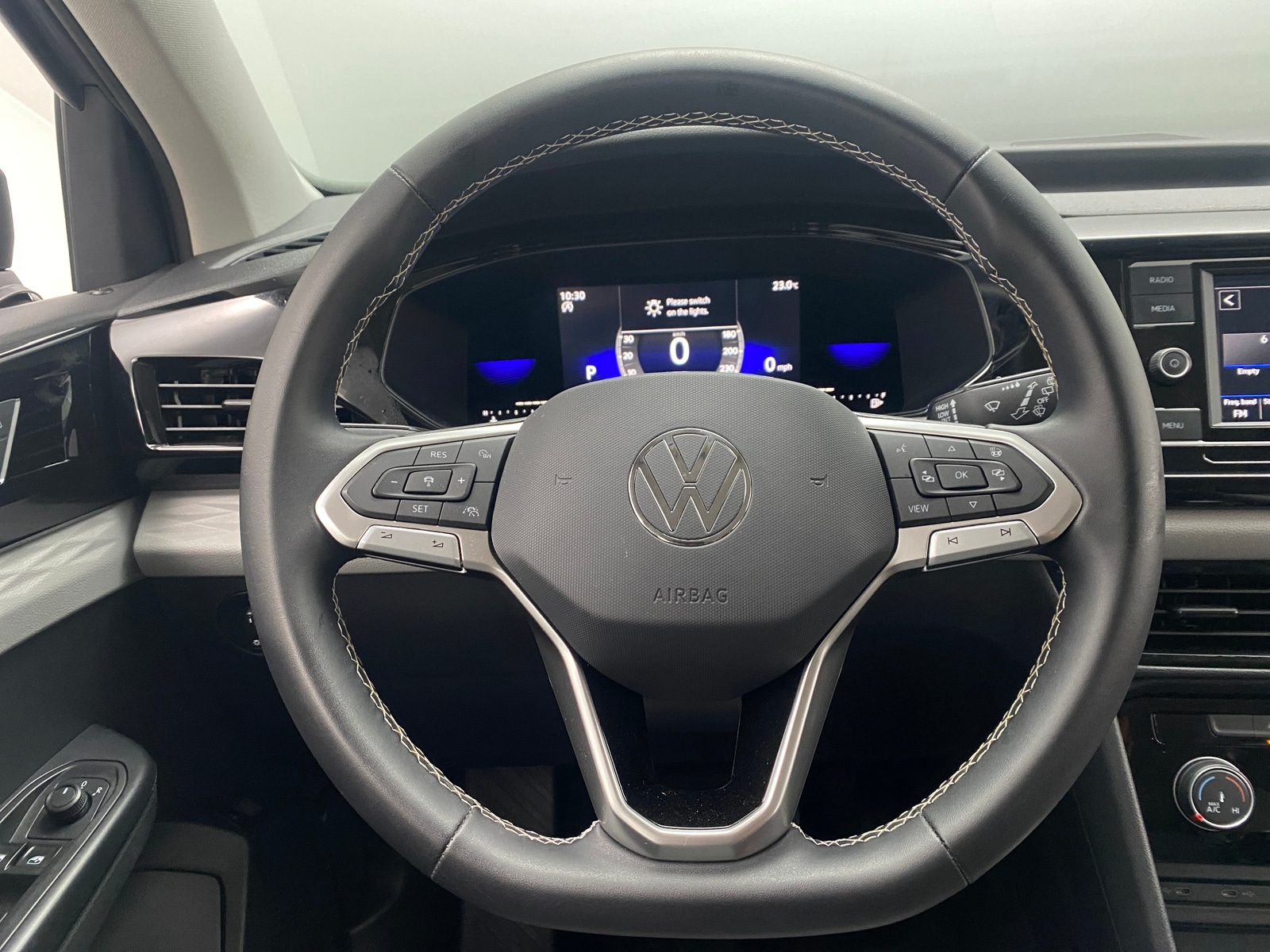 Thumbnail: 2023 Volkswagen Taos - 5