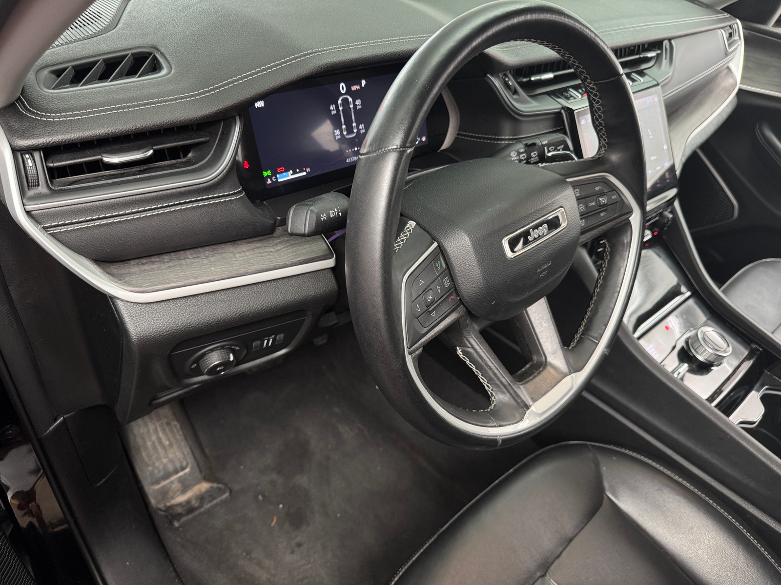 Thumbnail: 2022 Jeep Grand Cherokee L - 2