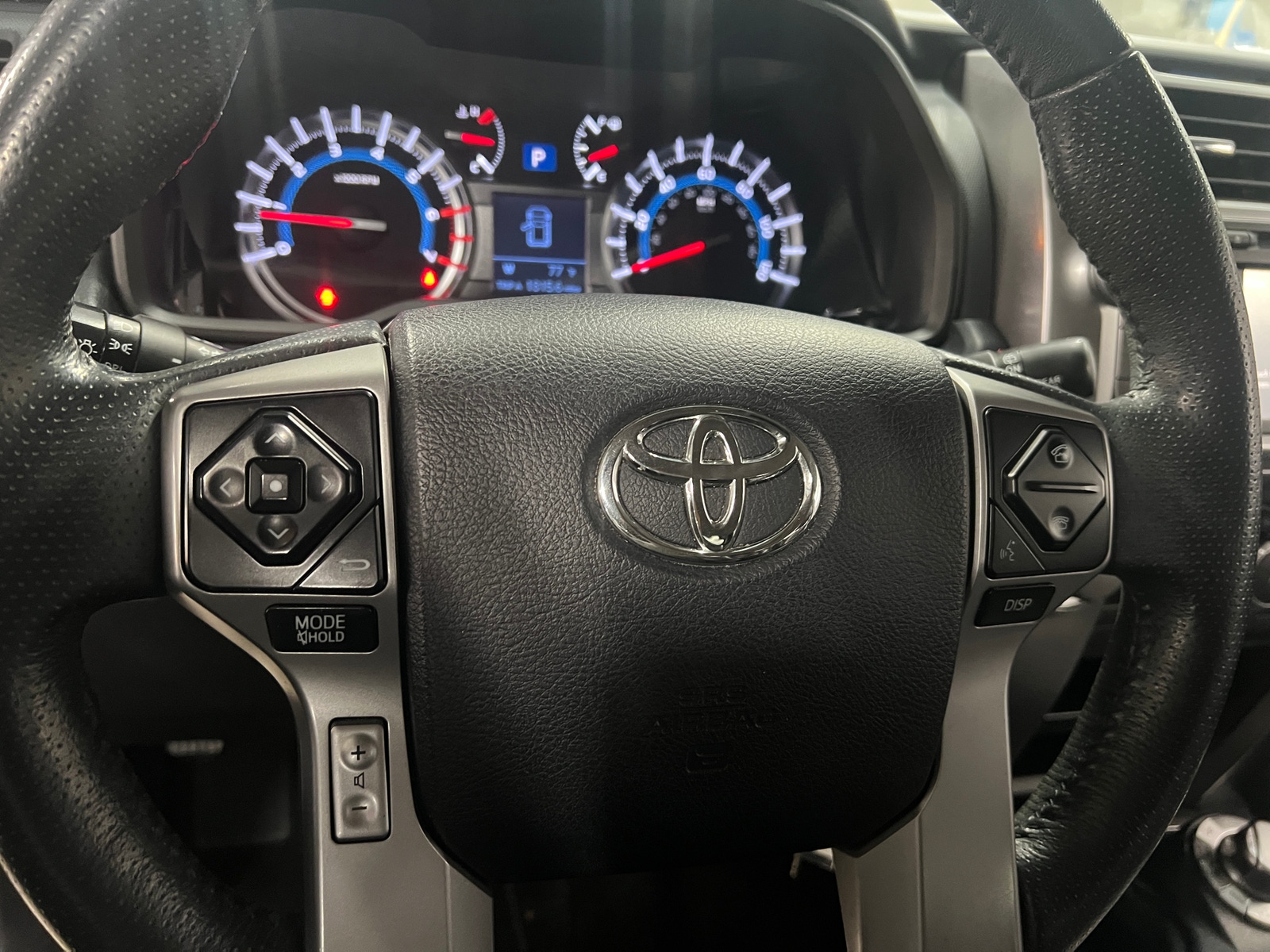 Thumbnail: 2014 Toyota 4Runner - 5