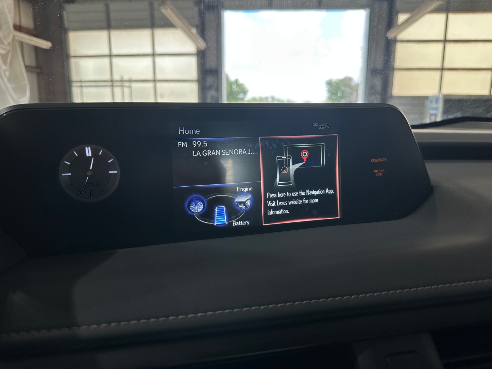 Thumbnail: 2022 Lexus UX - 3