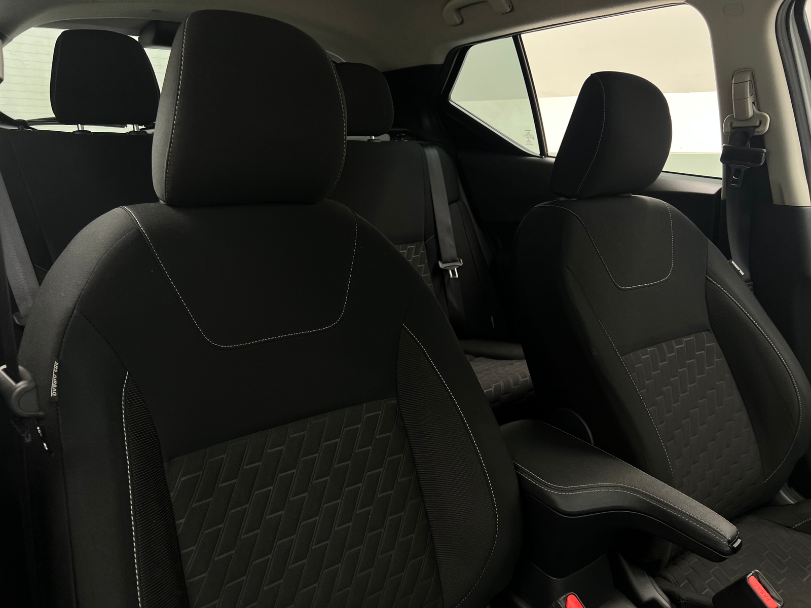 Thumbnail: 2021 Nissan Kicks - 2