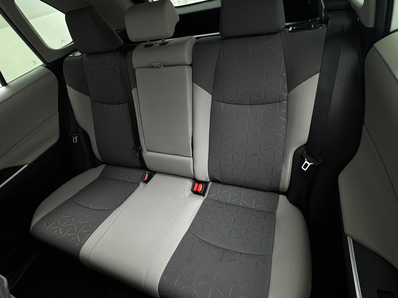 Thumbnail: 2021 Toyota RAV4 - 6