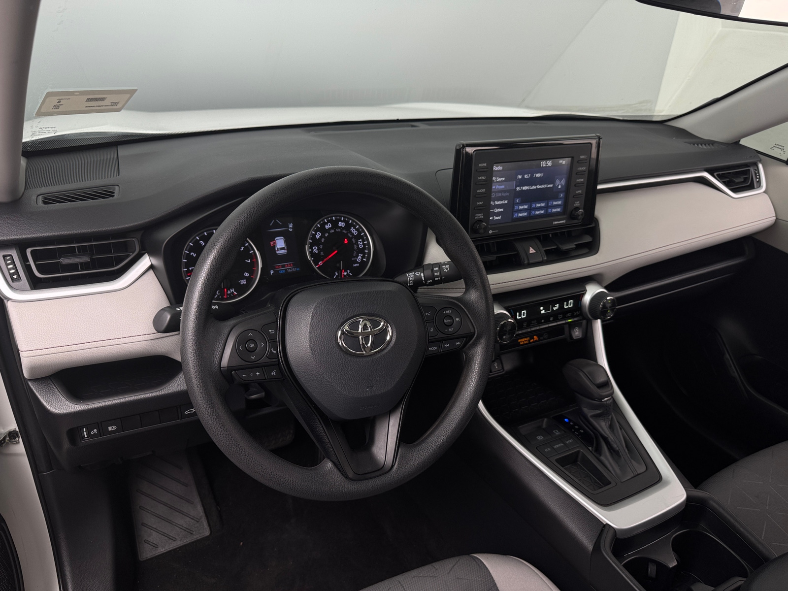 Thumbnail: 2021 Toyota RAV4 - 3