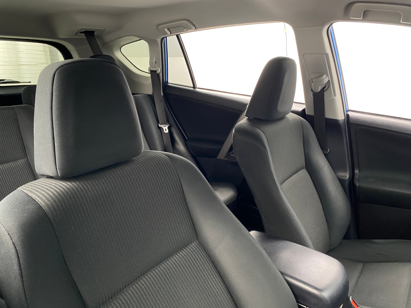 Thumbnail: 2018 Toyota RAV4 - 2