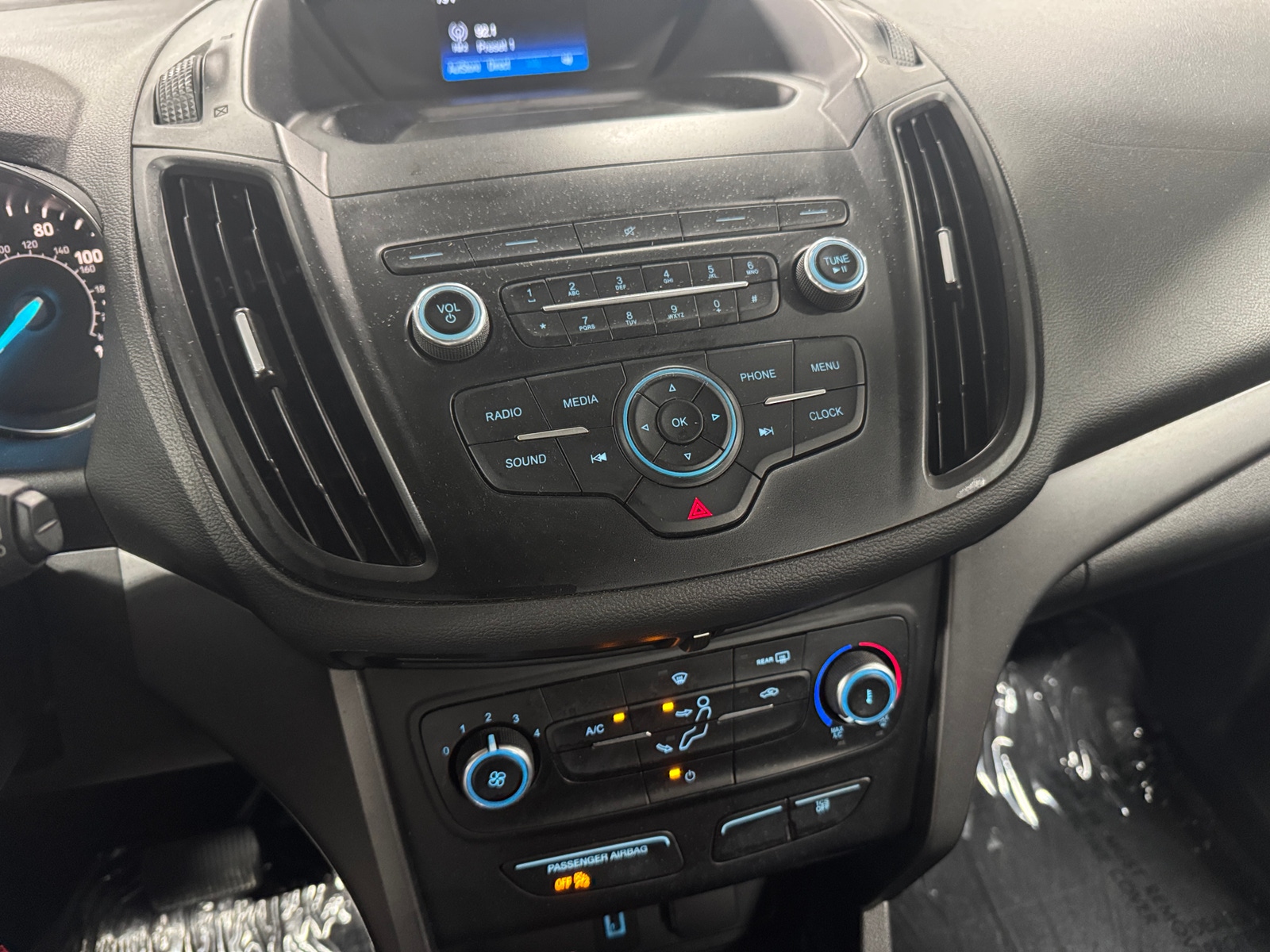 Thumbnail: 2019 Ford Escape - 4