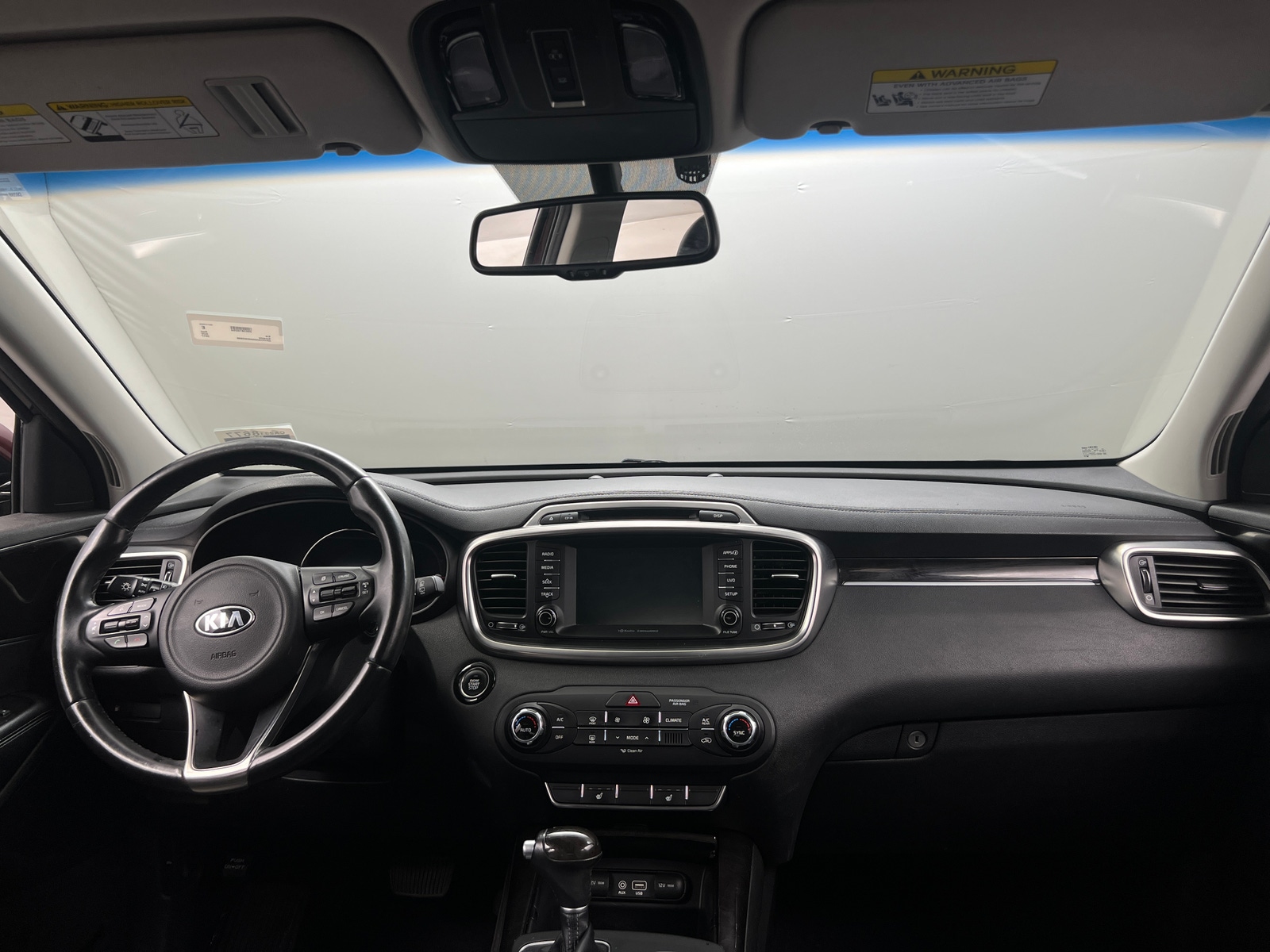 Thumbnail: 2017 Kia Sorento - 2