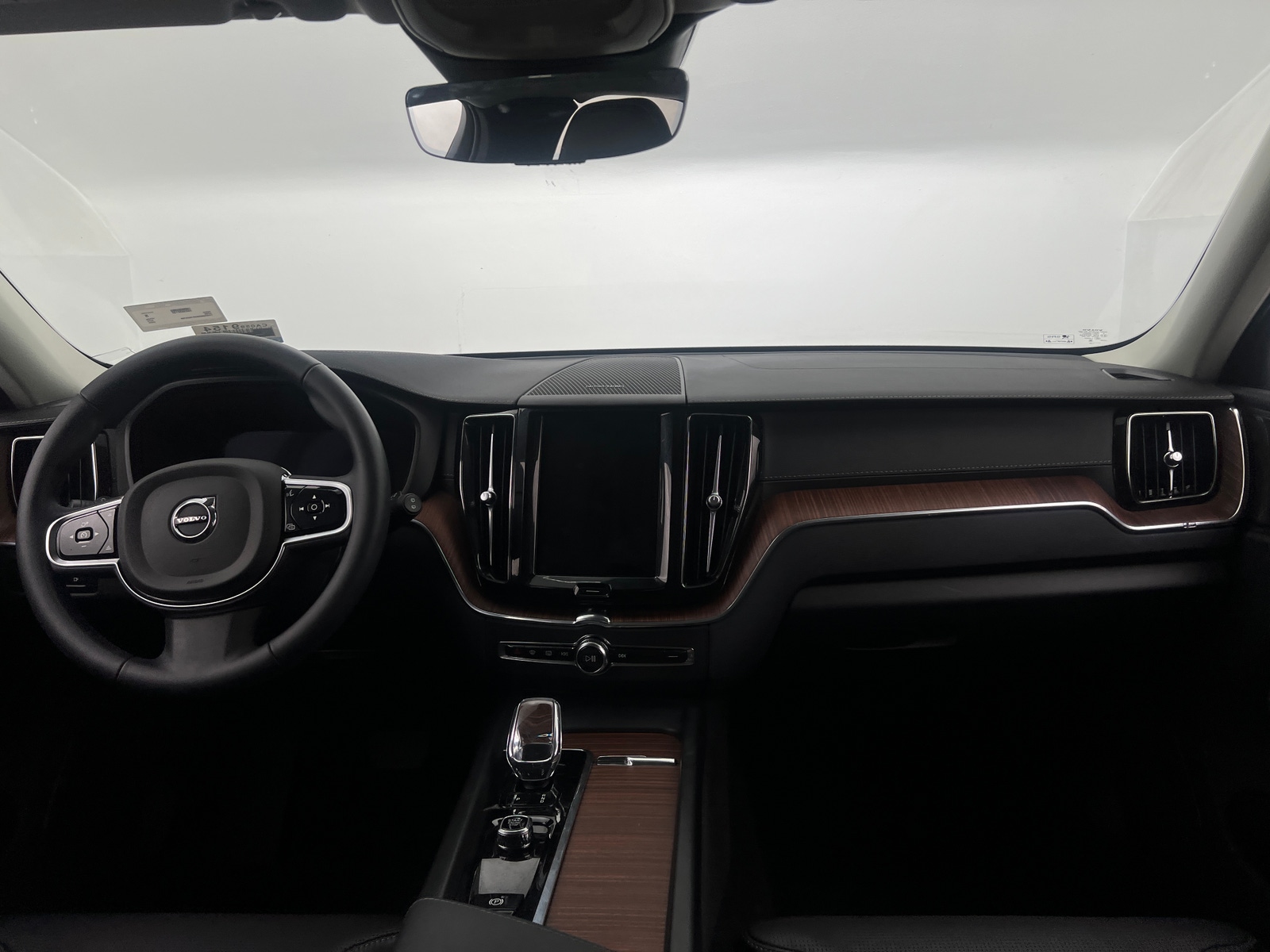 Thumbnail: 2024 Volvo XC60 - 2
