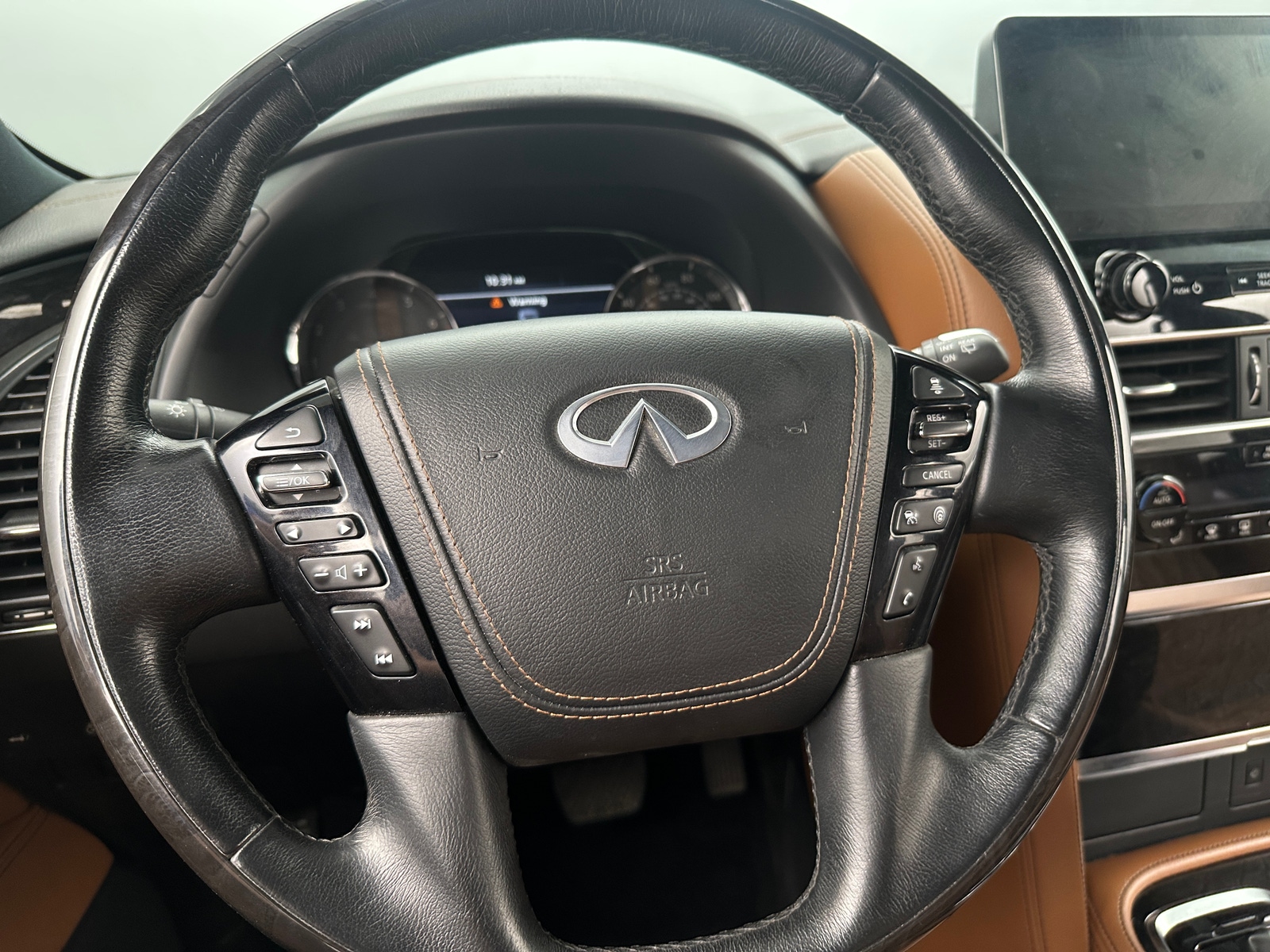 Thumbnail: 2022 INFINITI QX80 - 4