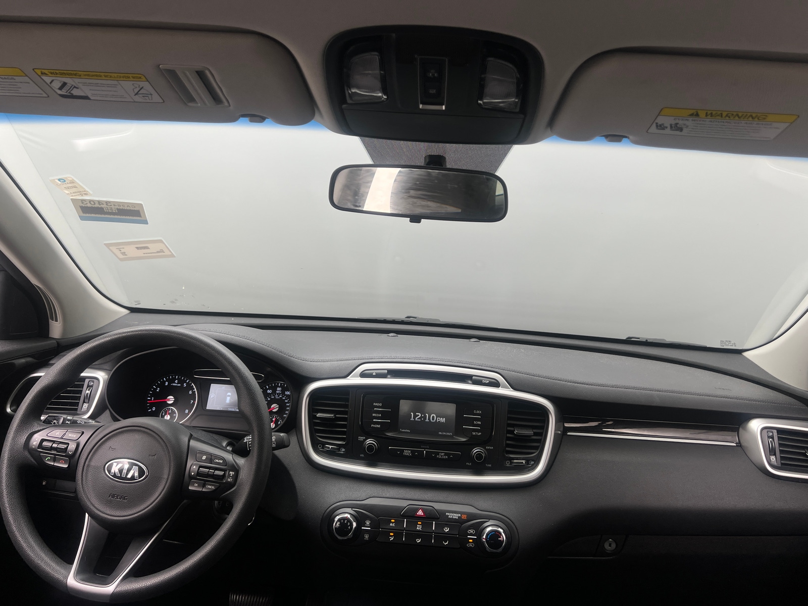 Thumbnail: 2017 Kia Sorento - 3