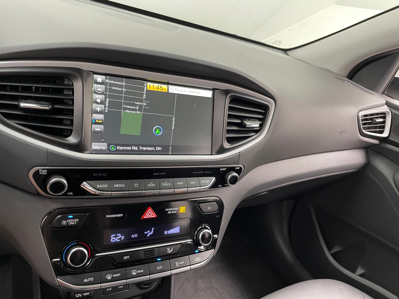 Thumbnail: 2019 Hyundai Ioniq - 4
