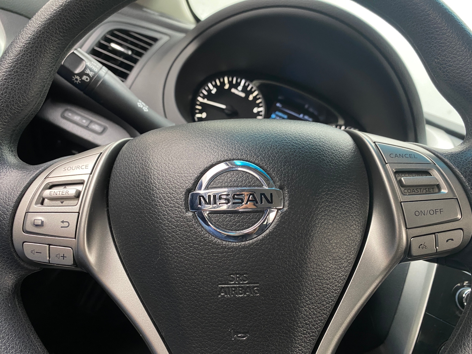 Thumbnail: 2015 Nissan Altima - 5