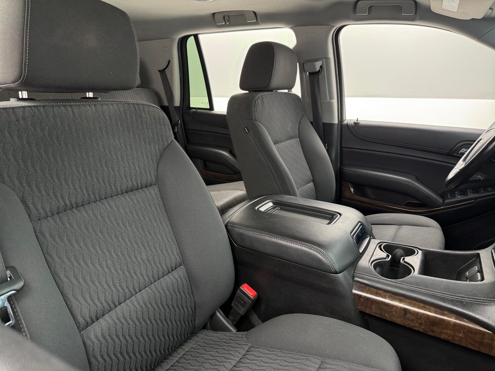 Thumbnail: 2019 Chevrolet Tahoe - 2