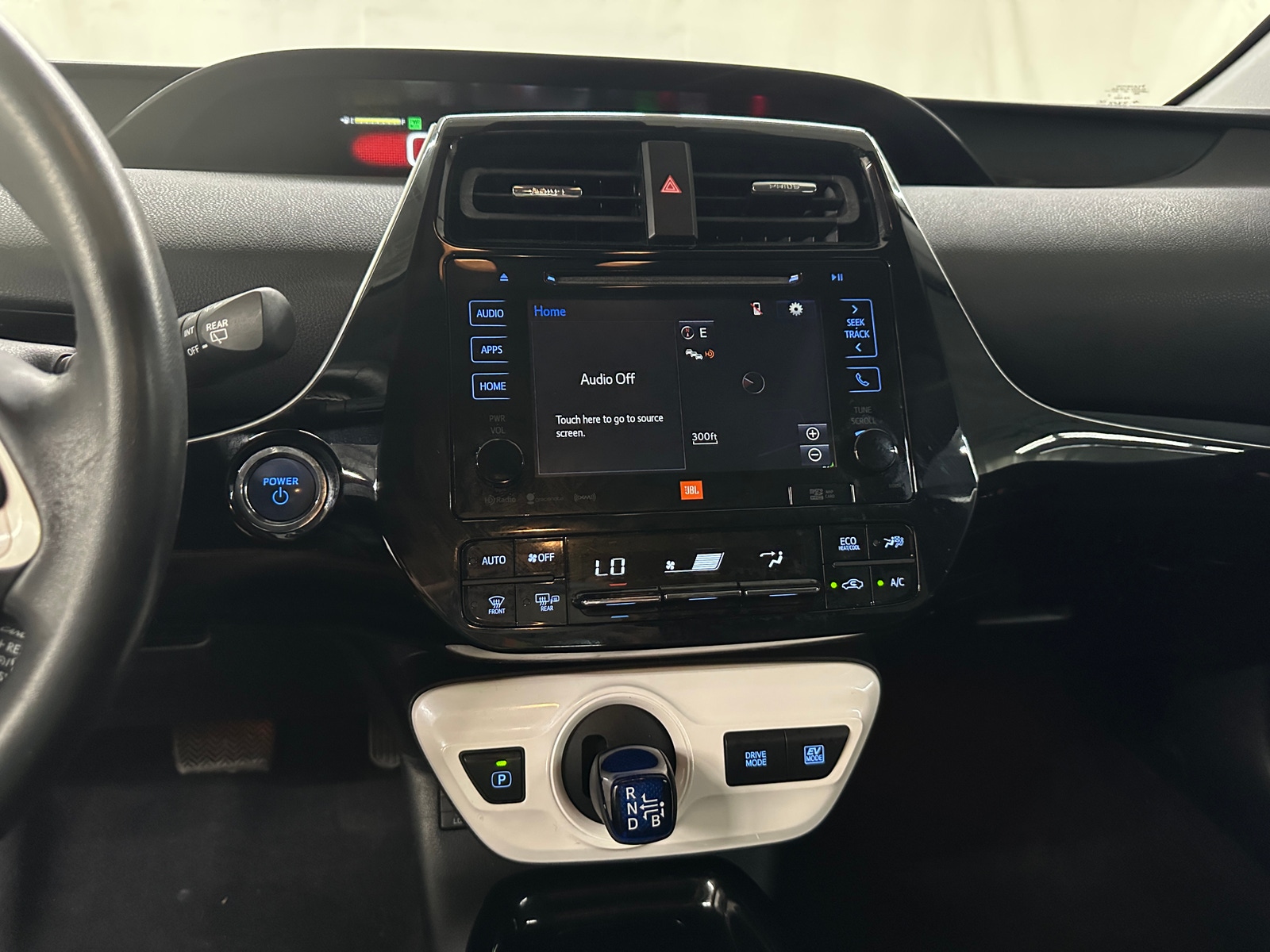 Thumbnail: 2017 Toyota Prius - 4