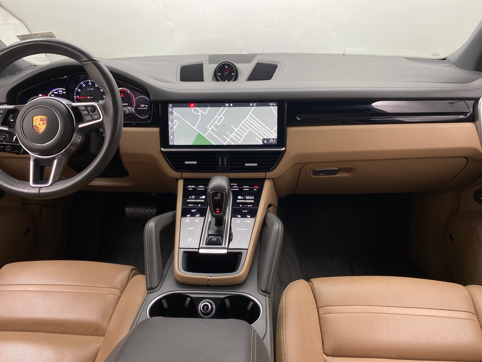 Thumbnail: 2019 Porsche Cayenne - 2