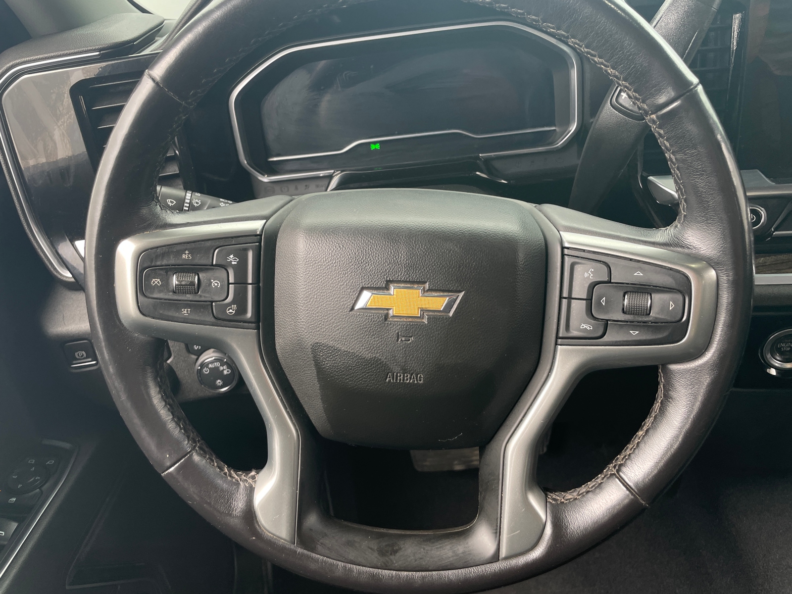 Thumbnail: 2022 Chevrolet Silverado 1500 - 5