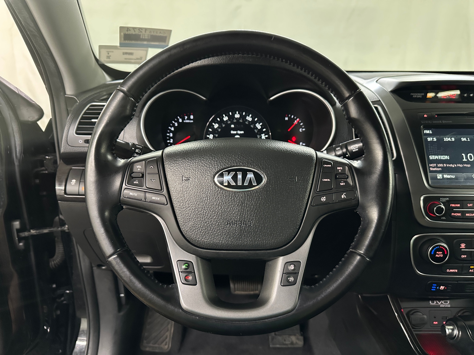Thumbnail: 2014 Kia Sorento - 4