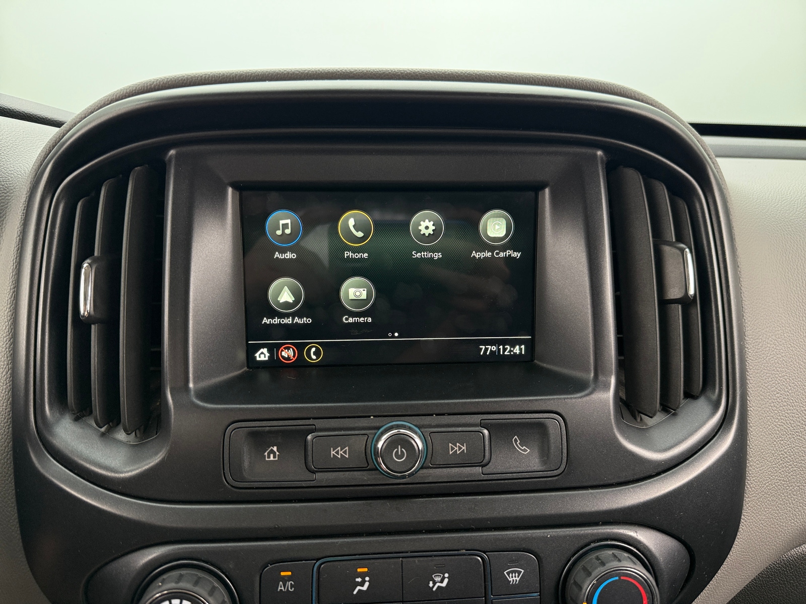 Thumbnail: 2019 Chevrolet Colorado - 4