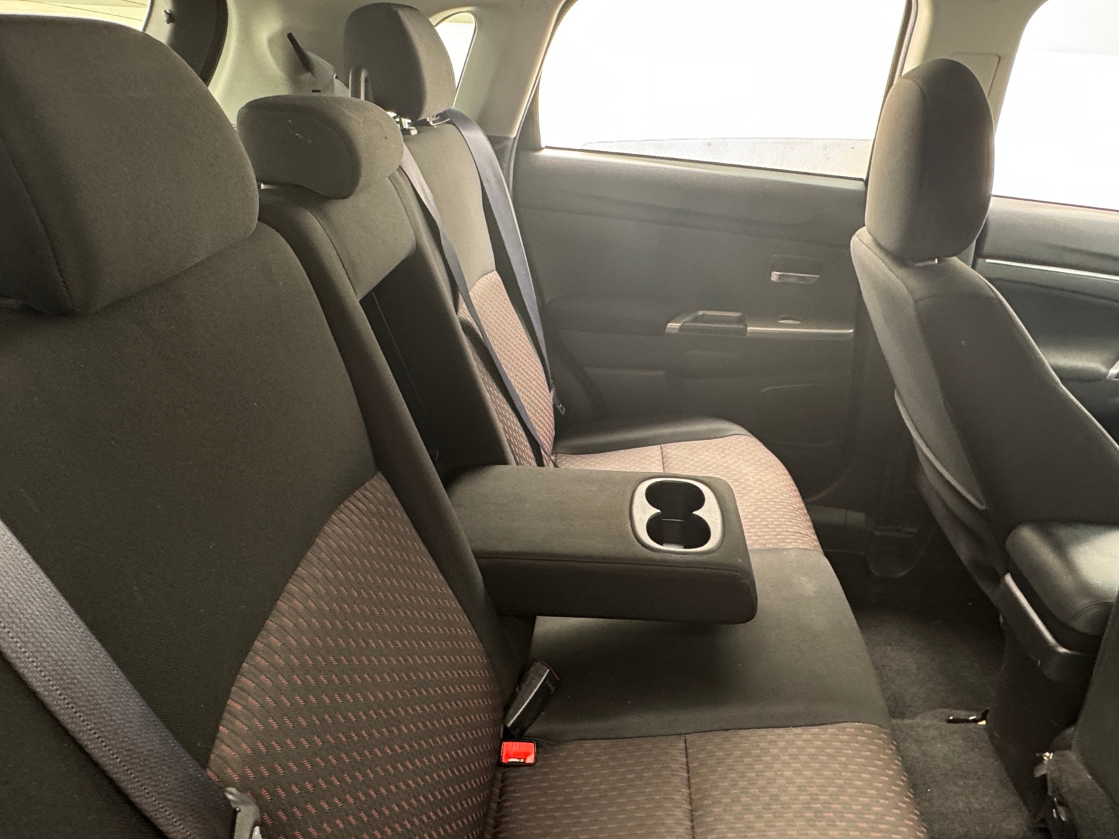 Thumbnail: 2018 Mitsubishi Outlander Sport - 6