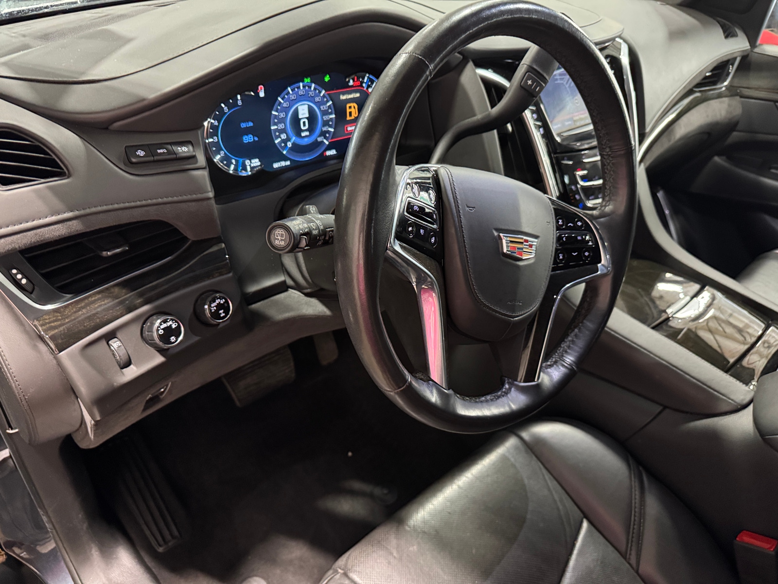 Thumbnail: 2020 Cadillac Escalade - 2