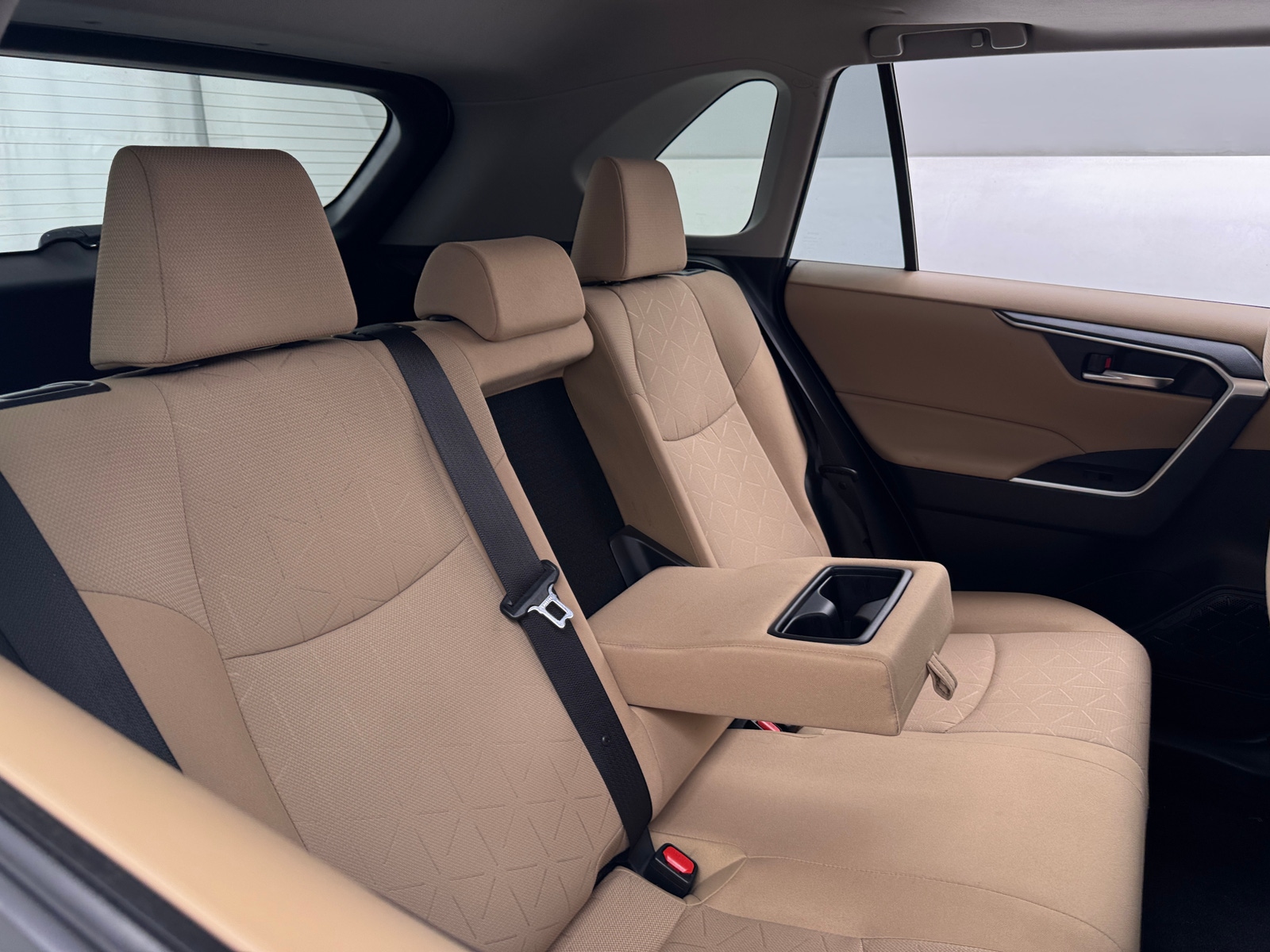 Thumbnail: 2019 Toyota RAV4 - 6