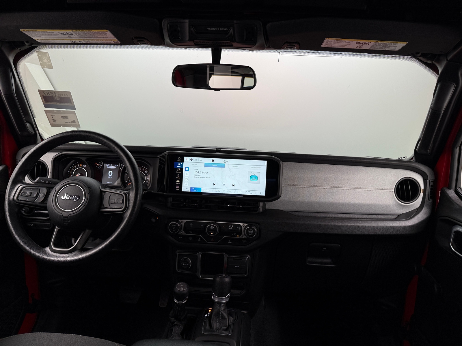 Thumbnail: 2024 Jeep Gladiator - 3