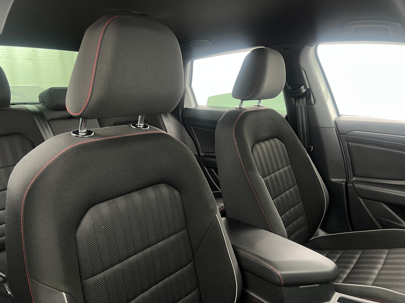 Thumbnail: 2019 Volkswagen Jetta - 2